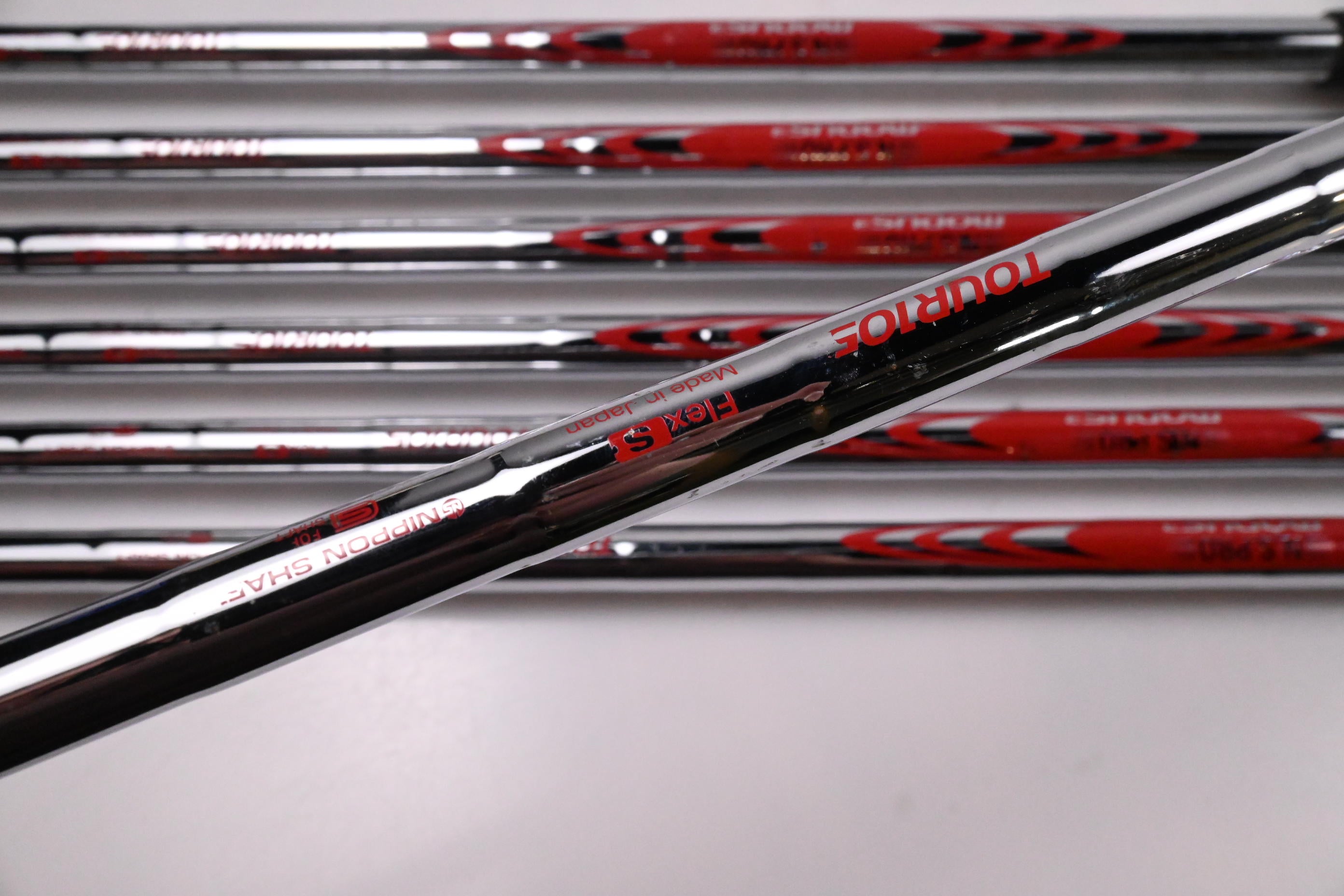Ping i-Series E1 Irons / 4-PW / Blue Dot / Stiff Flex N.S.Pro Modus³ Tour 105