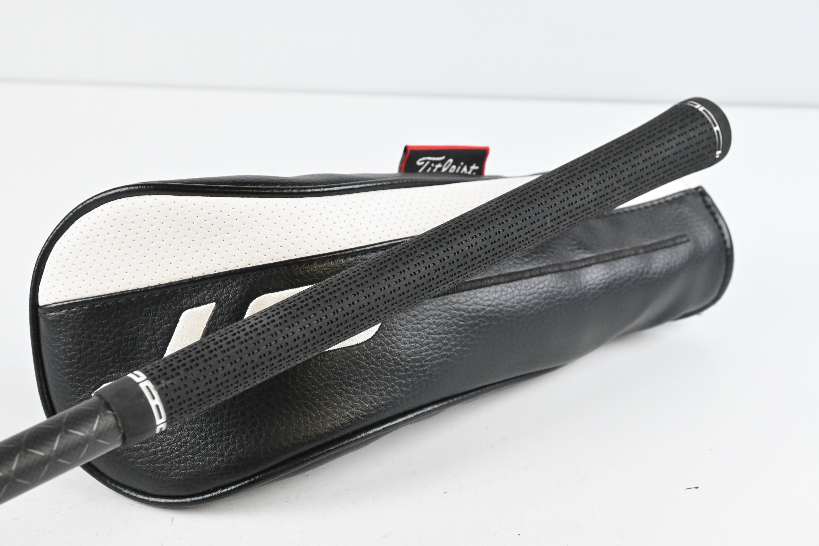 Titleist GT2 #5 Wood / 18 Degree / Stiff Flex Tensei 1K Blue 75 Shaft