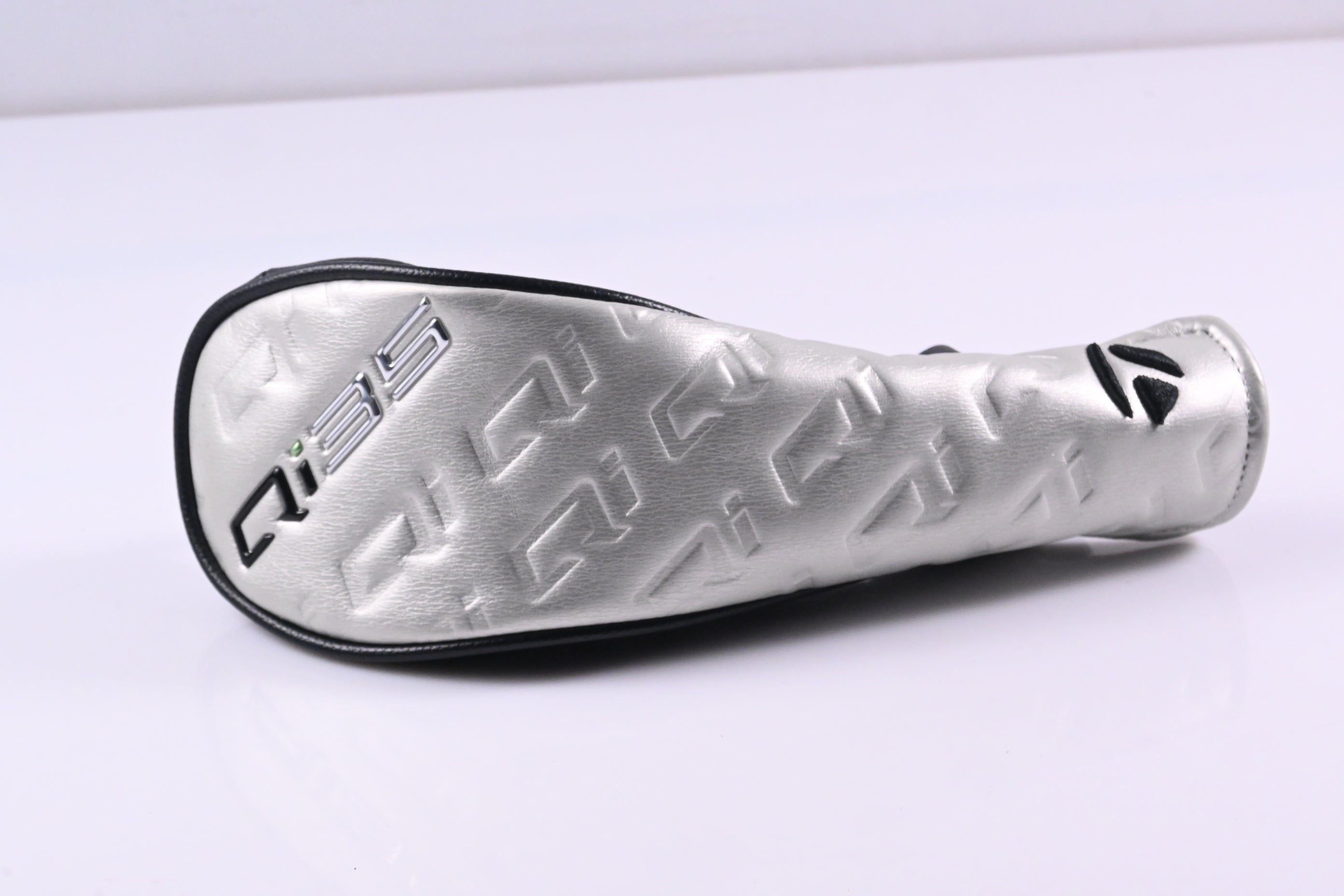 Taylormade Qi35 #3 Hybrid / 19 Degree / Stiff Flex Fujikura Speeder 82 Shaft