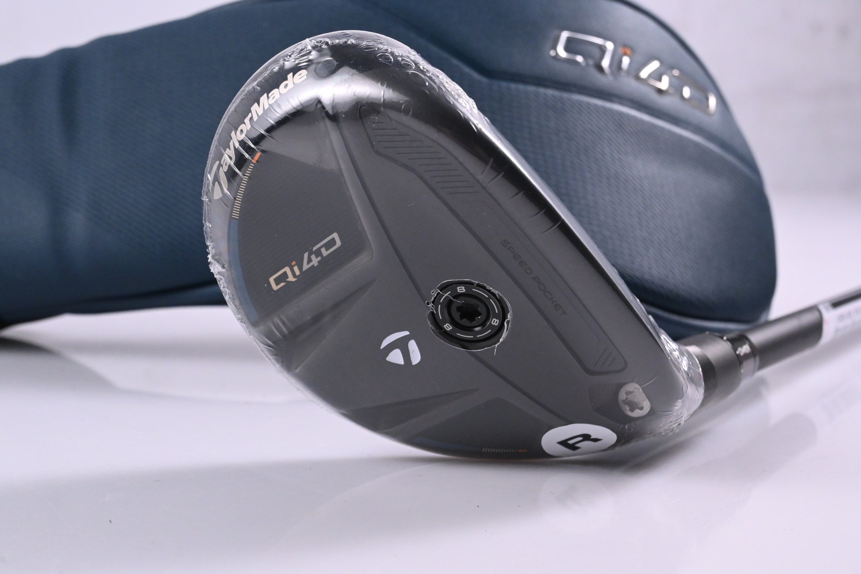 Taylormade Qi4D #4 Hybrid / 22 Degree / Regular Flex KBS Reax 65 Shaft
