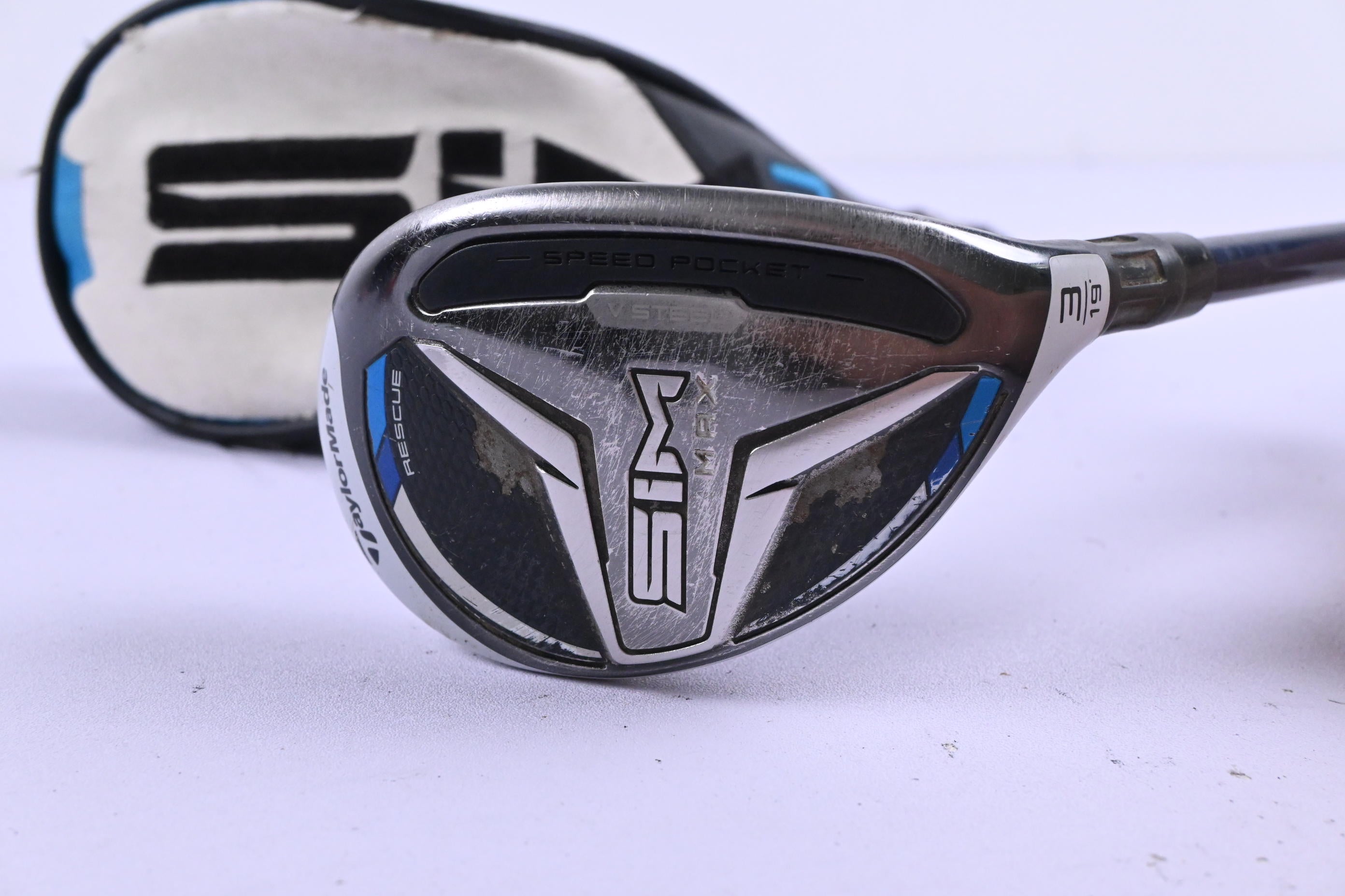 Taylormade SIM2 Max #3 Hybrid / 19 Degree / Stiff Flex Fujikura Ventus Blue 7