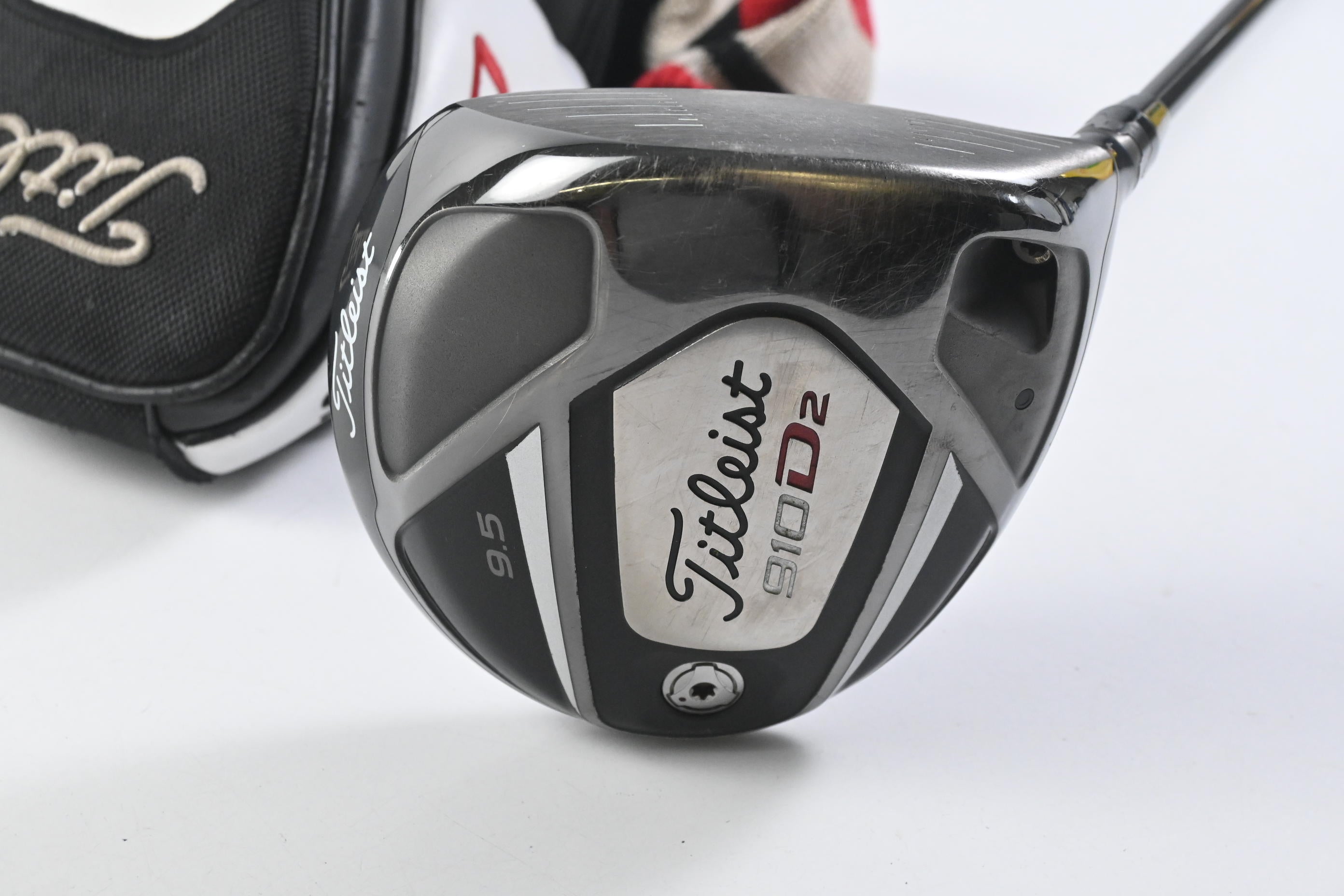 Titleist 910 D2 Driver / 9.5 Degree / Stiff Flex Diamana 'ahina 72 Shaft