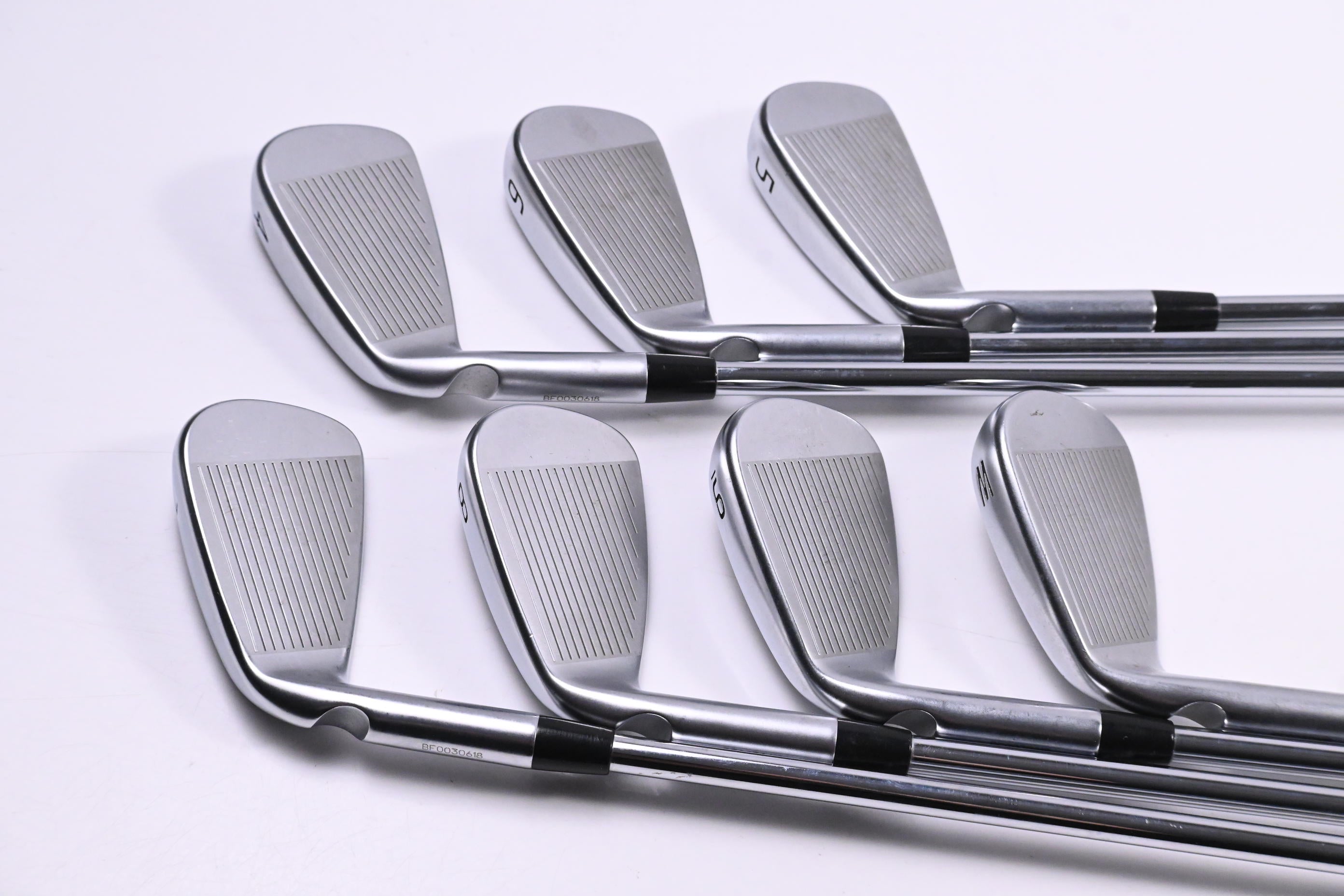 Ping i530 Irons / 4-PW / Blue Dot / Regular Flex Dynamic Gold Mid 100 R300 Shafts