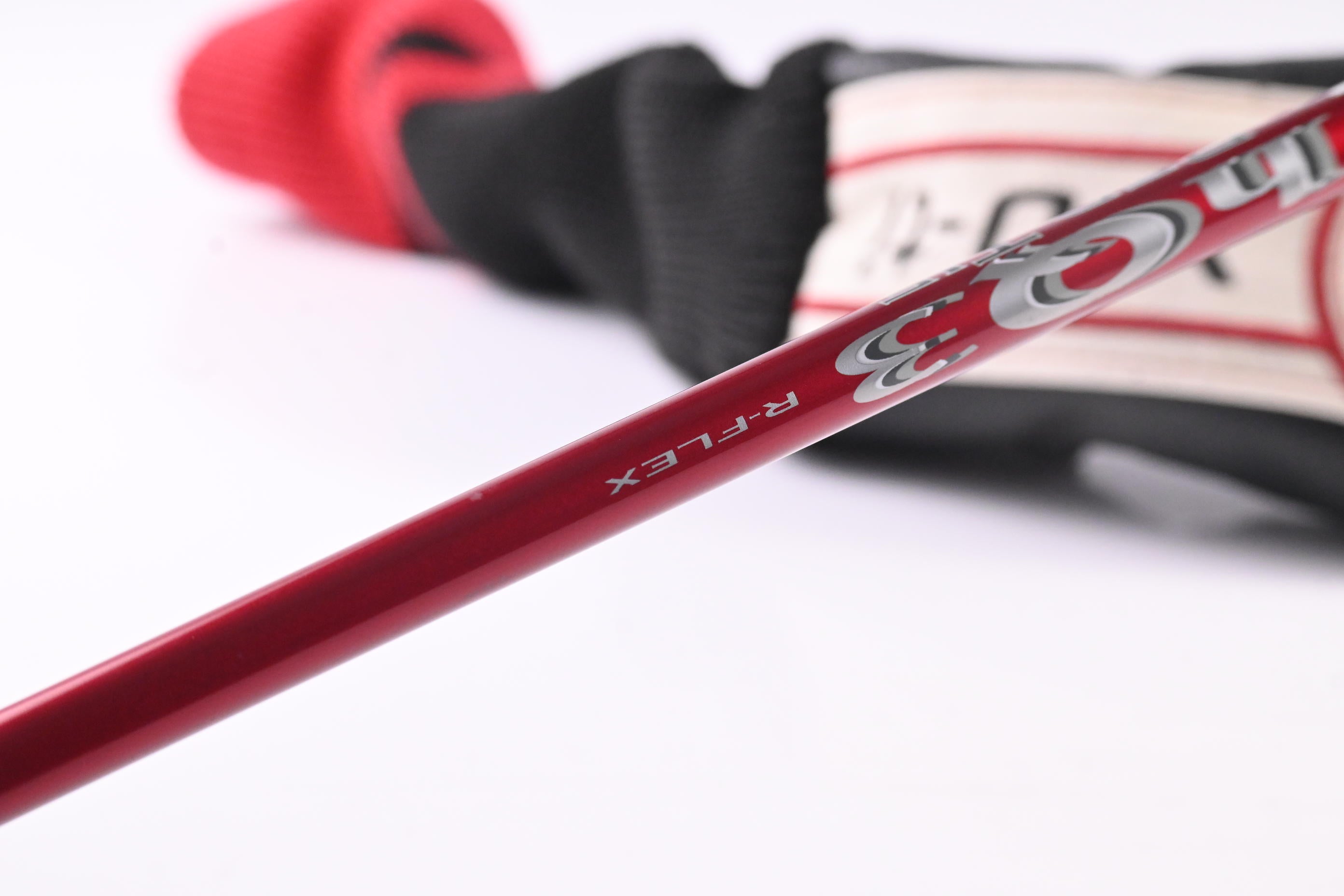 Adams XTD #3 Hybrid / 18 Degree / Regular Flex Matrix Altus Red Tie HQ3 Shaft