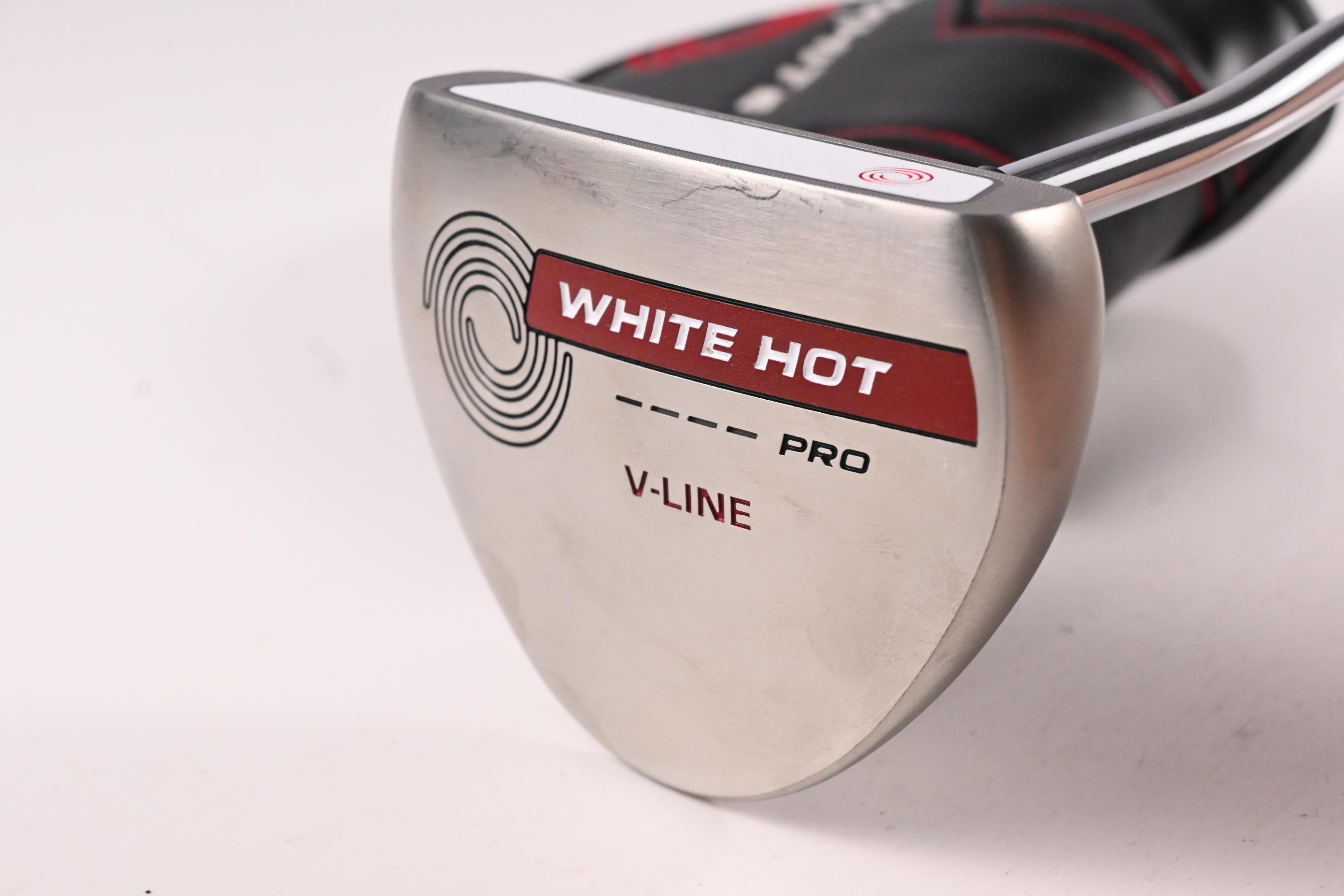 Odyssey White Hot Pro V-Line Putter / 34 Inch