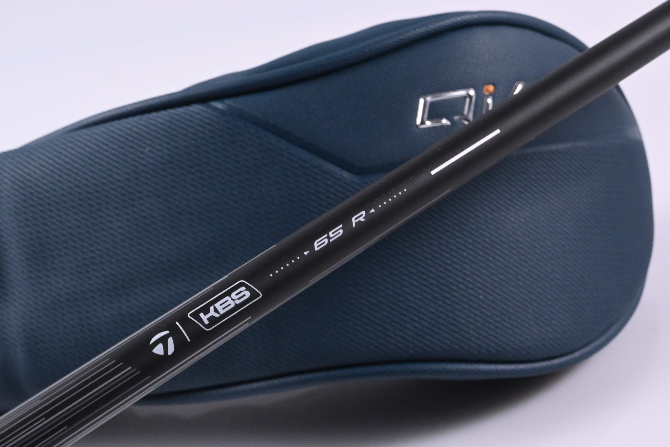 Taylormade Qi4D #4 Hybrid / 22 Degree / Regular Flex KBS Reax 65 Shaft