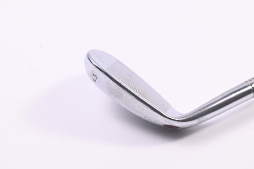 Taylormade Milled Grind Gap Wedge / 52 Degree / Wedge Flex Dynamic Gold Shaft