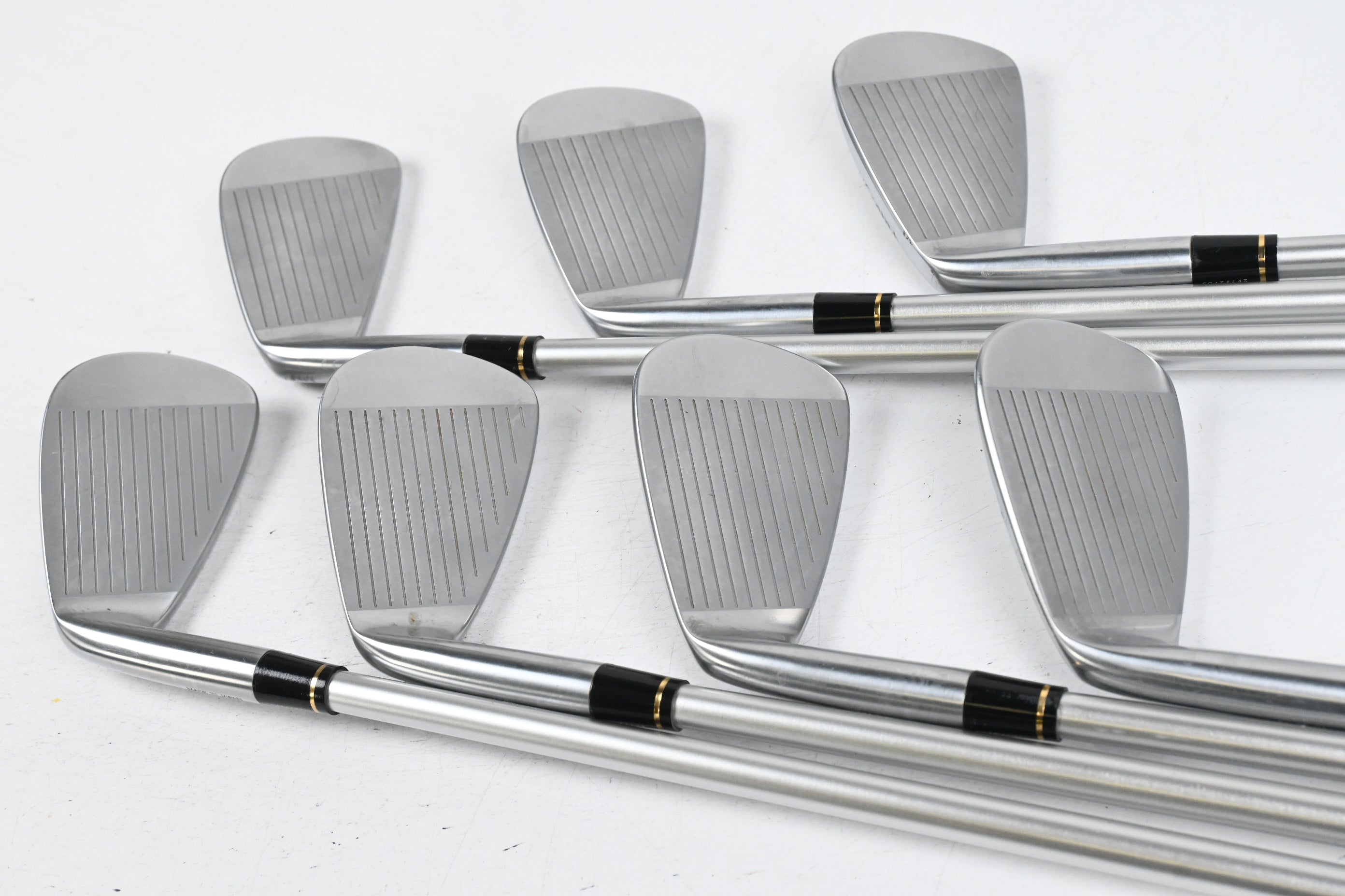 Honma TW717 P Irons / 5-PW+GW / Stiff Flex Honma Vizard I 550 Shafts