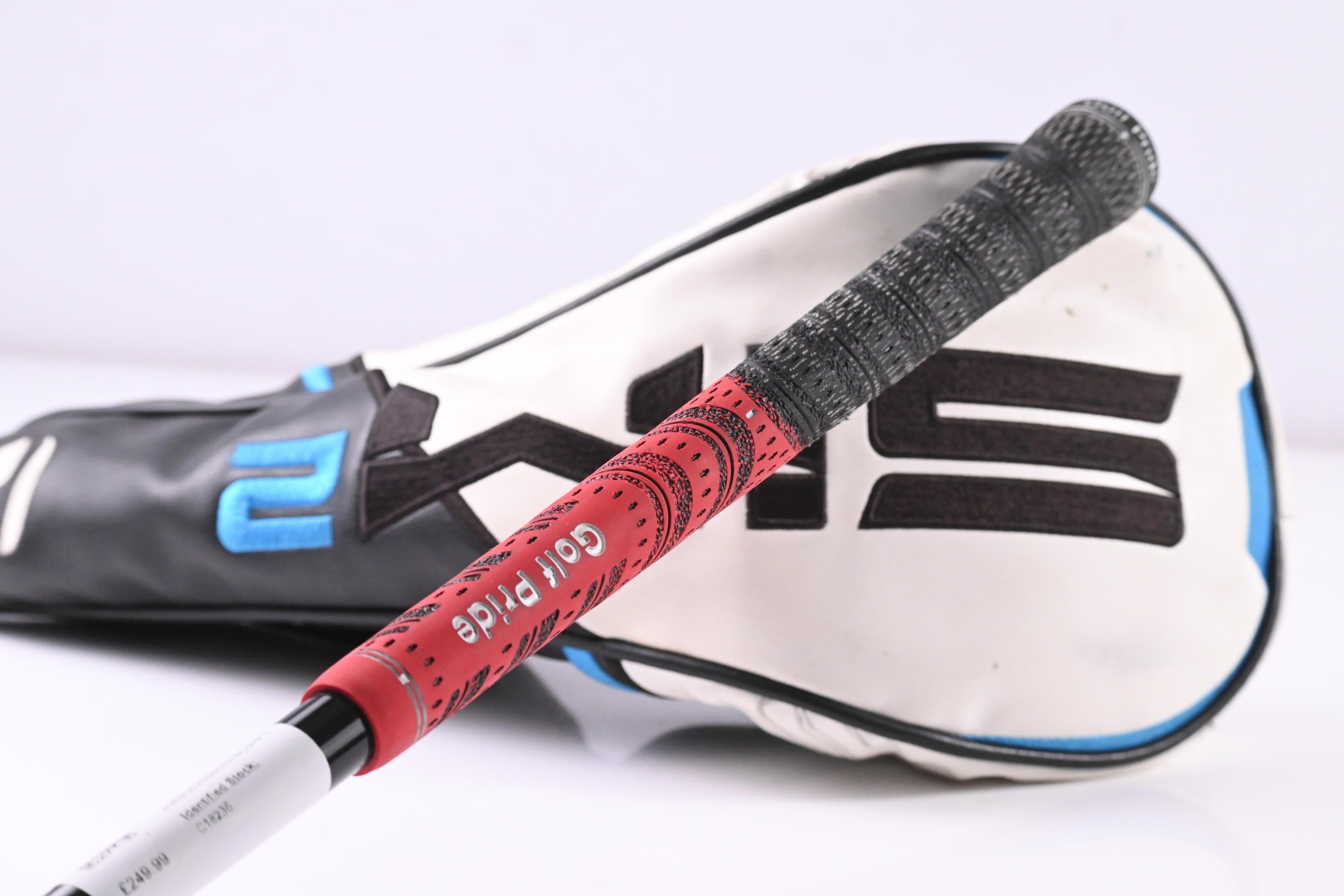Taylormade SIM2 Max Driver / 9 Degree / X-Flex HZRDUS RDX Smoke Blue 70 Shaft