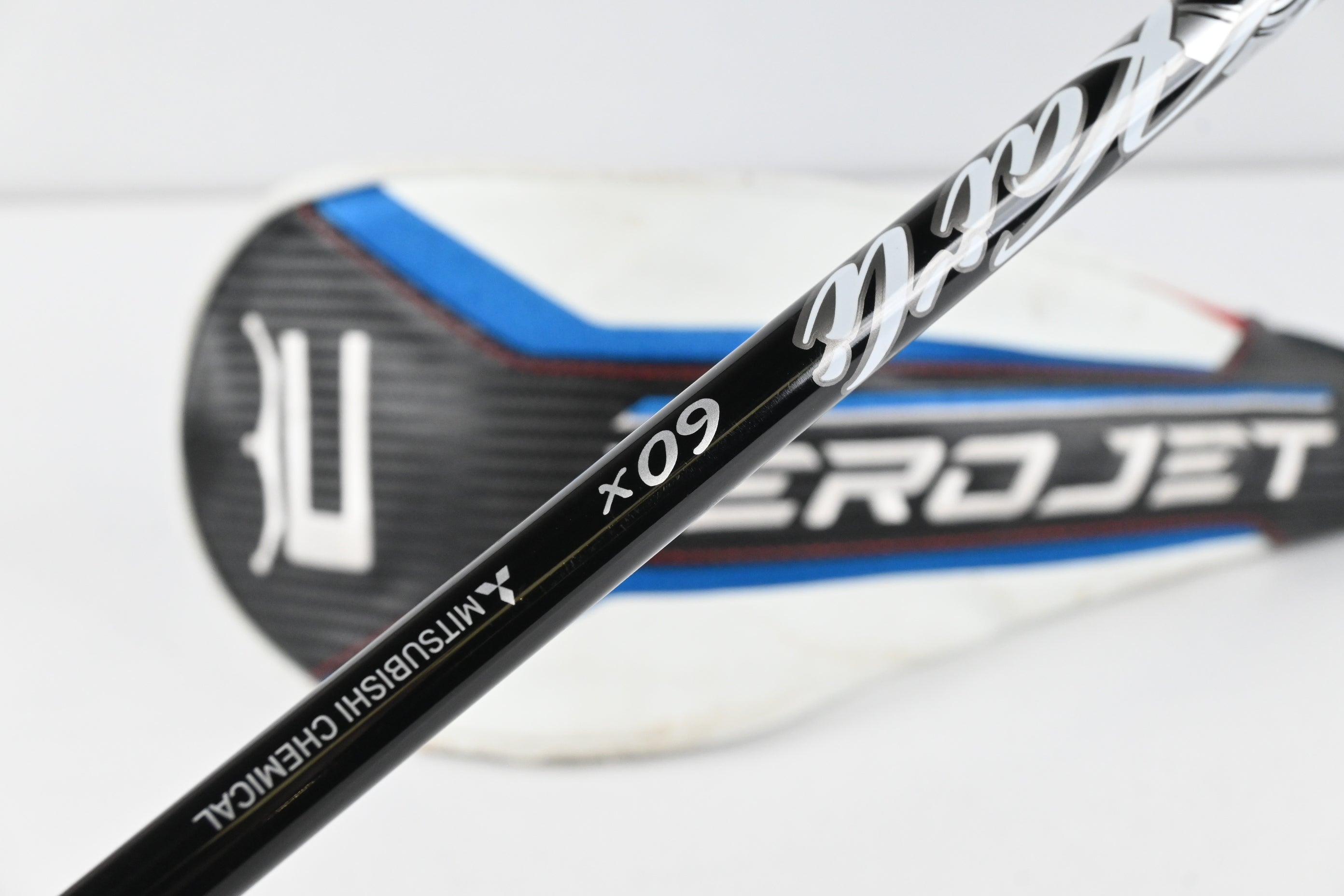 Cobra Aerojet LS Driver / 10.5 Degree / X-Flex Kai'li White 60 Shaft