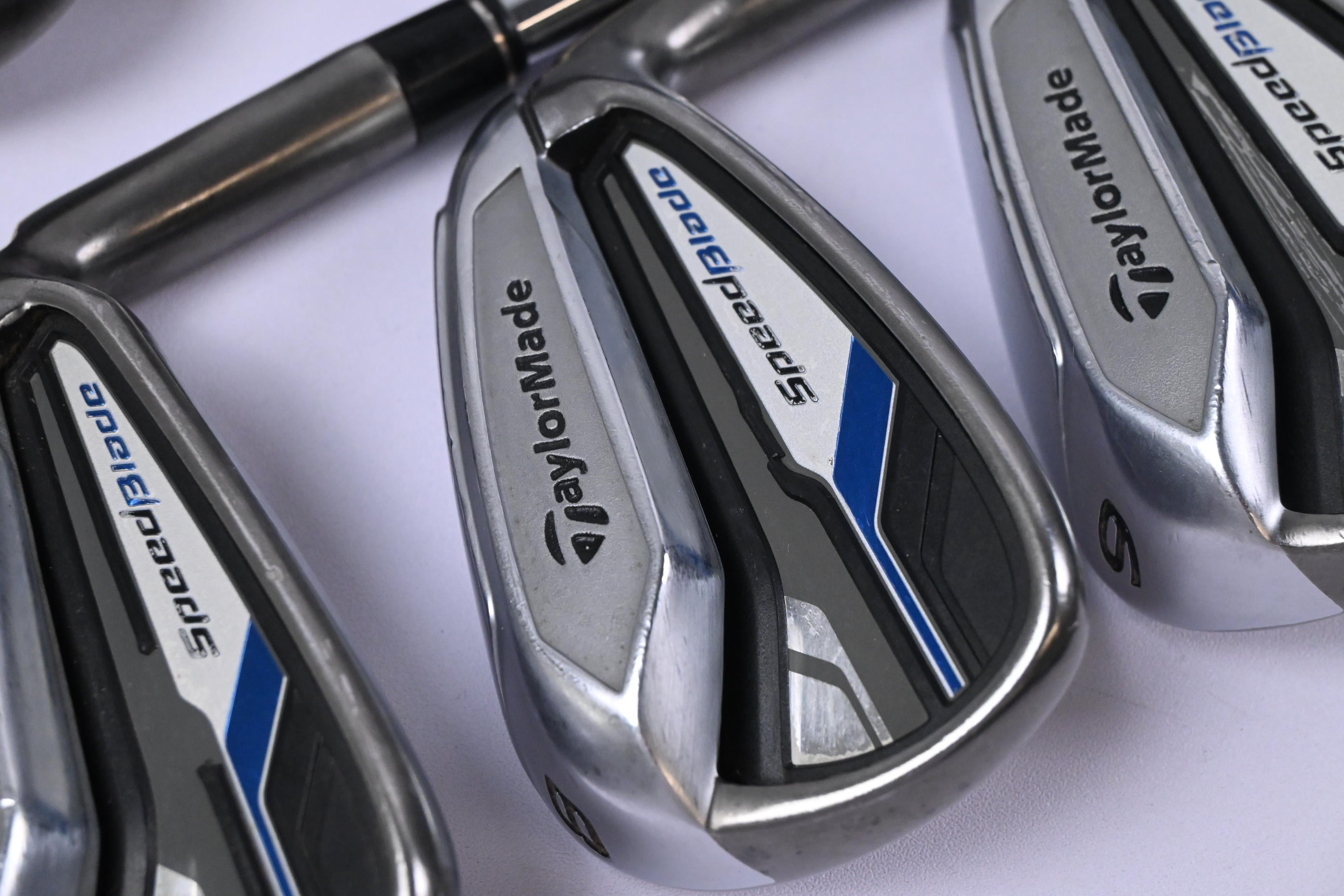 Taylormade Speedblade Irons / 4-PW / Stiff Flex Dynamic Gold Shafts