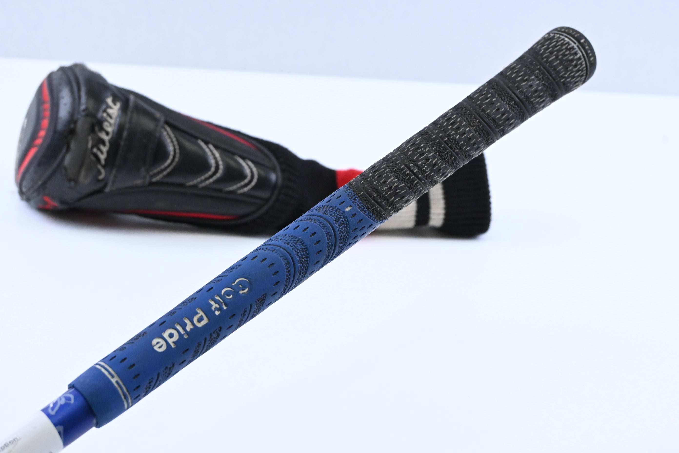 Titleist 913H #3 Hybrid / 21 Degree / Regular Flex Diamana S+ 82 Shaft