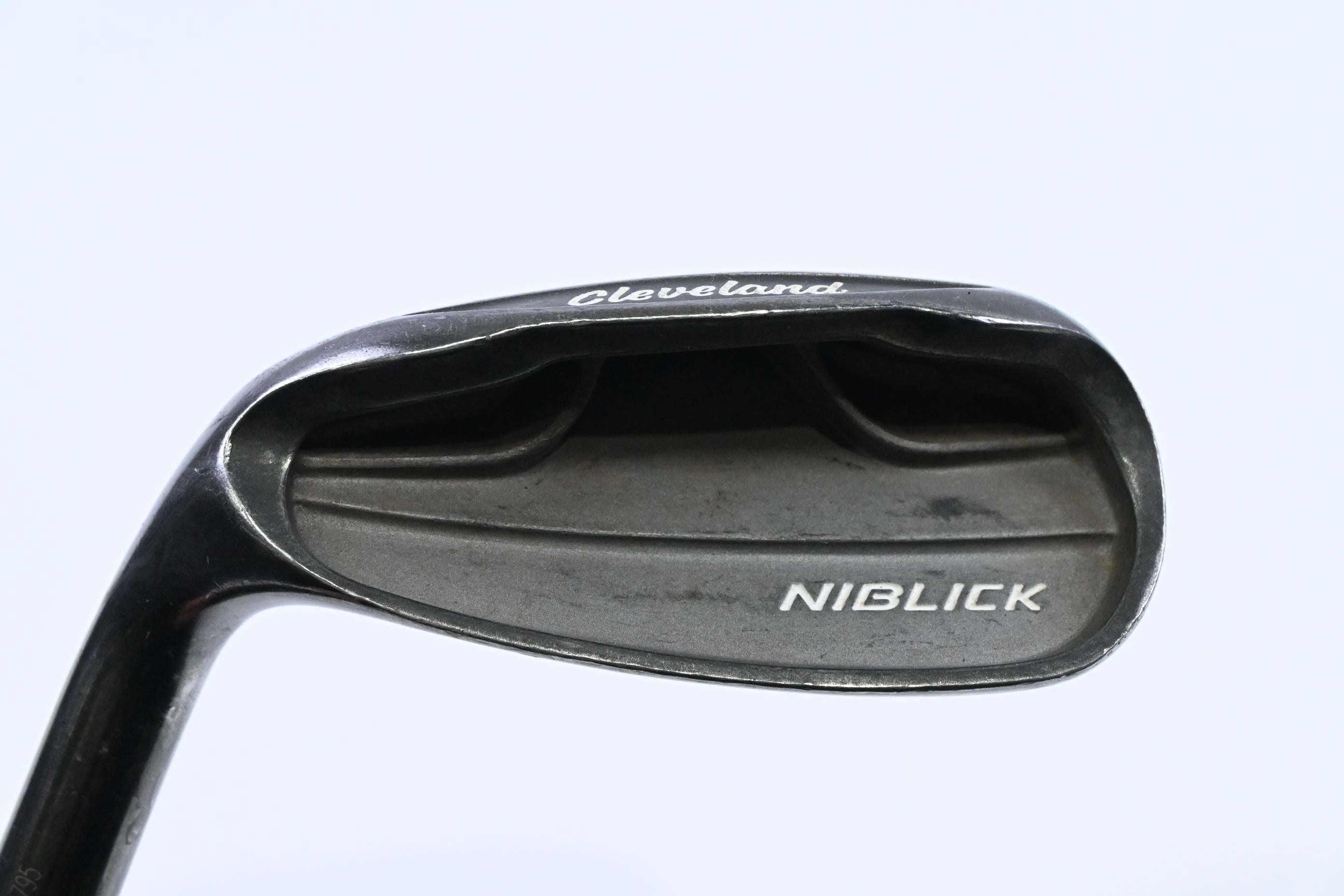 Cleveland Niblick Pitching Wedge / 42 Degree / Wedge Flex Action Lite Shaft