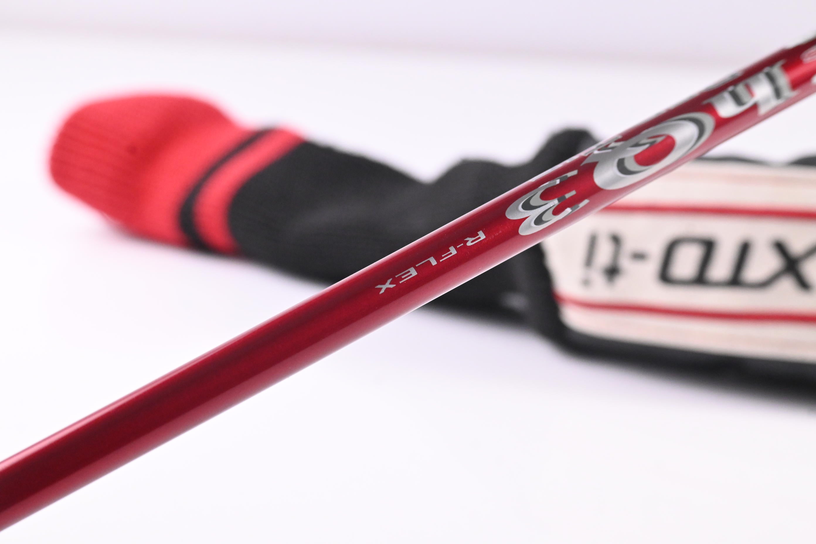 Adams XTD #5 Hybrid / 23 Degree / Regular Flex Matrix Altus Red Tie HQ3 Shaft