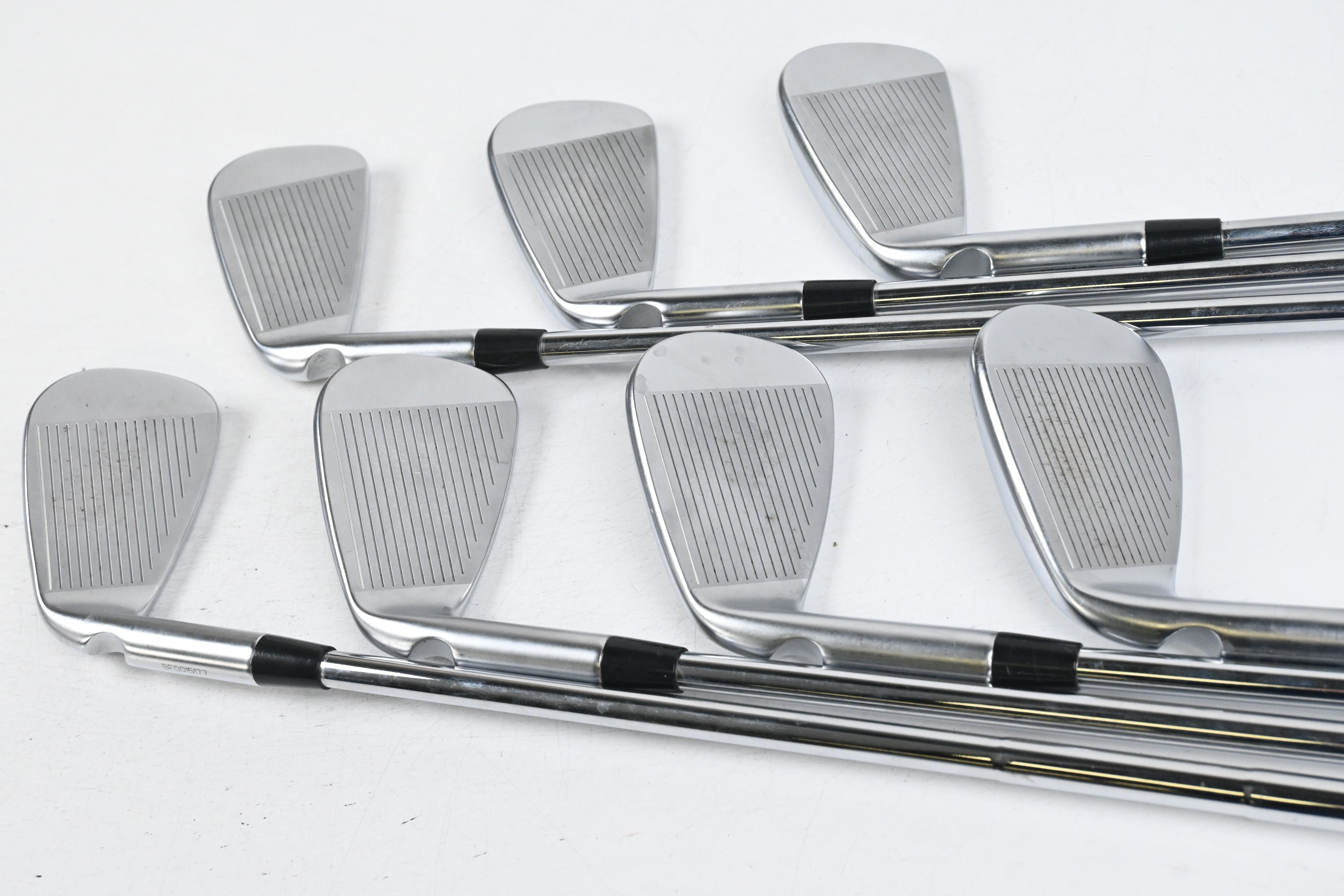 Ping i530 Irons / 5-PW+GW / Black Dot / Regular Flex Dynamic Gold R300 MID 100