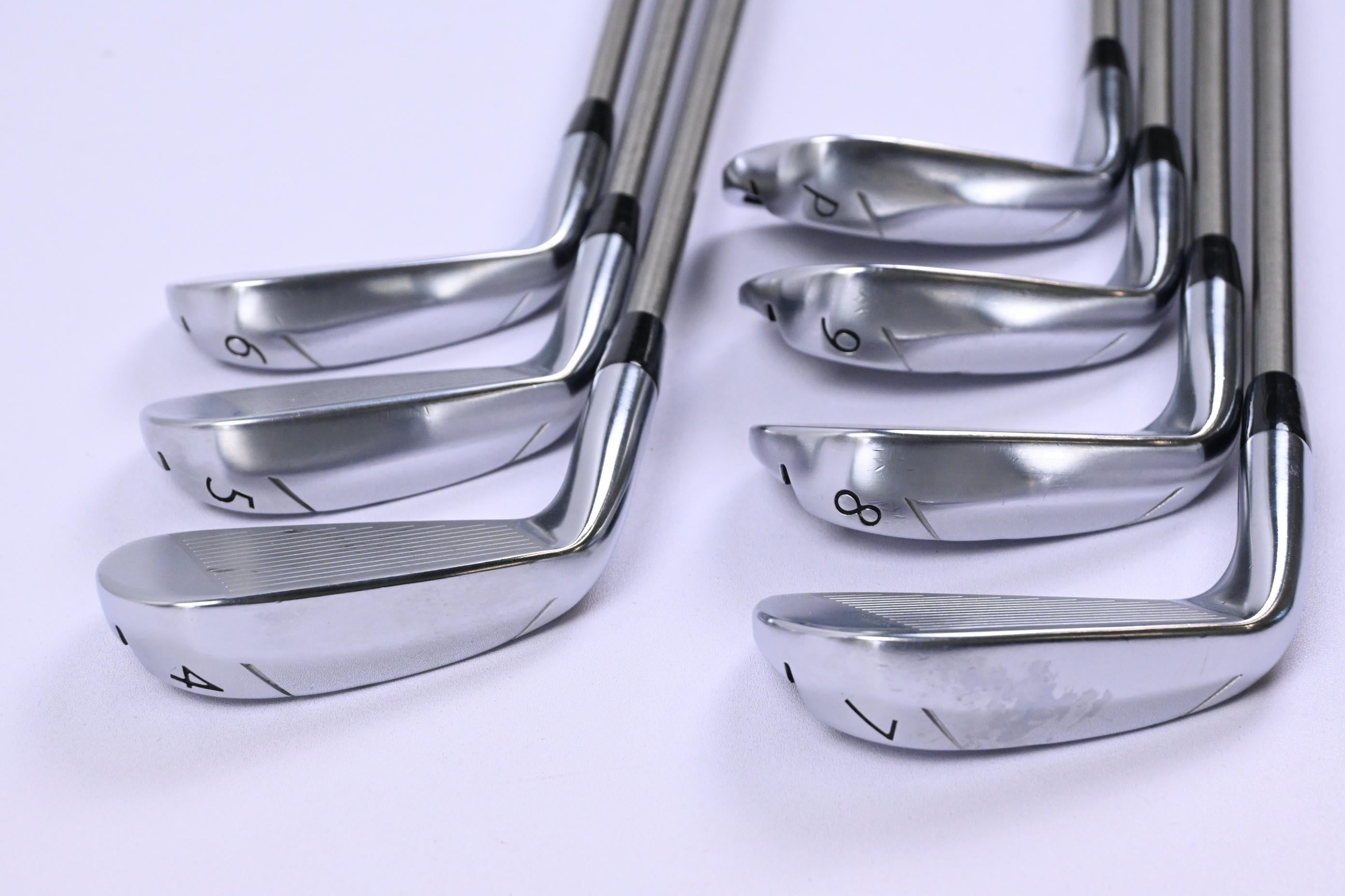 Miura PI-401 Irons / 4-PW / Regular Flex Aerotech SteelFiber i95 Shafts