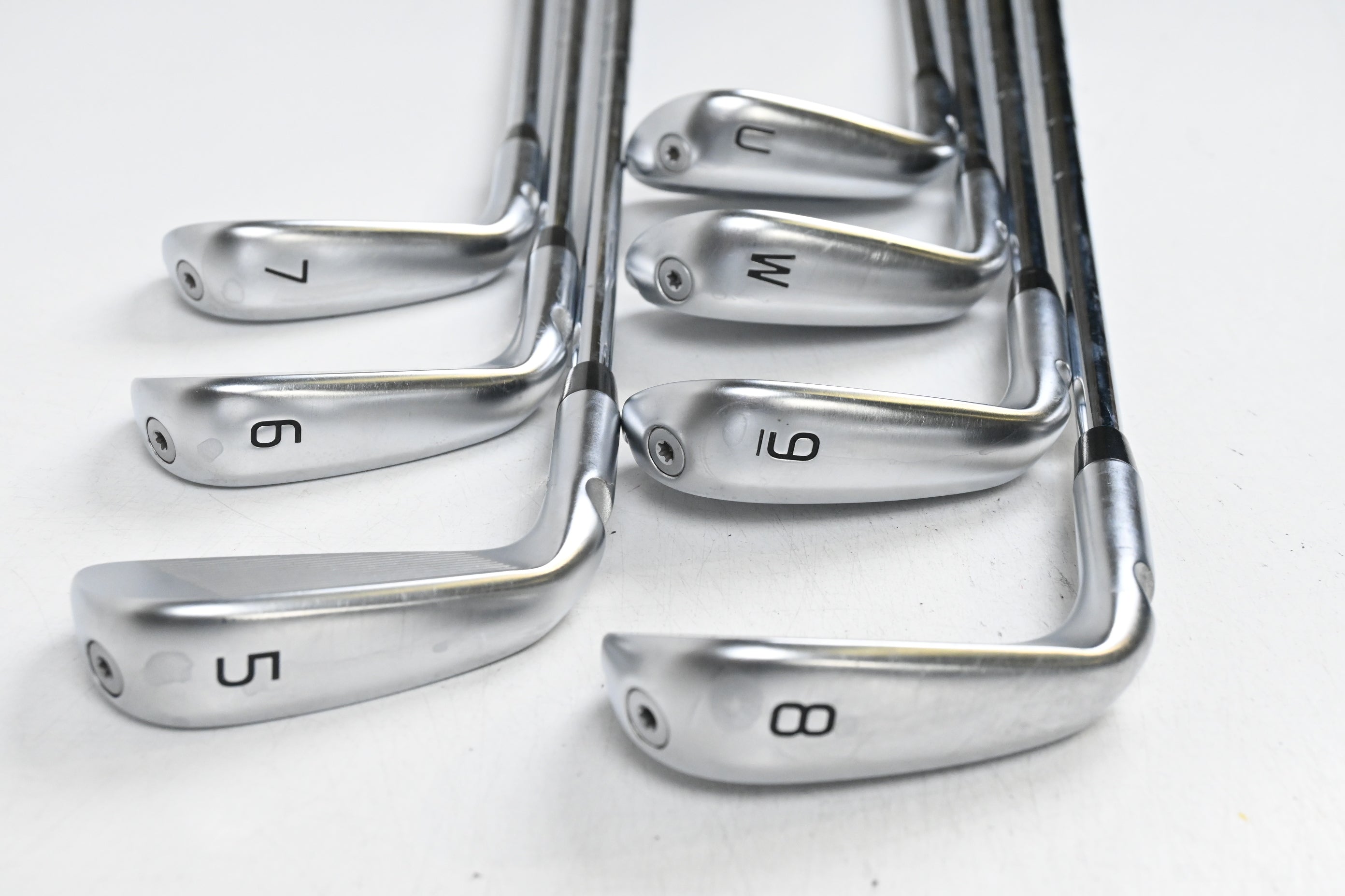 Ping i530 Irons / 5-PW+GW / Black Dot / Regular Flex Dynamic Gold R300 MID 100