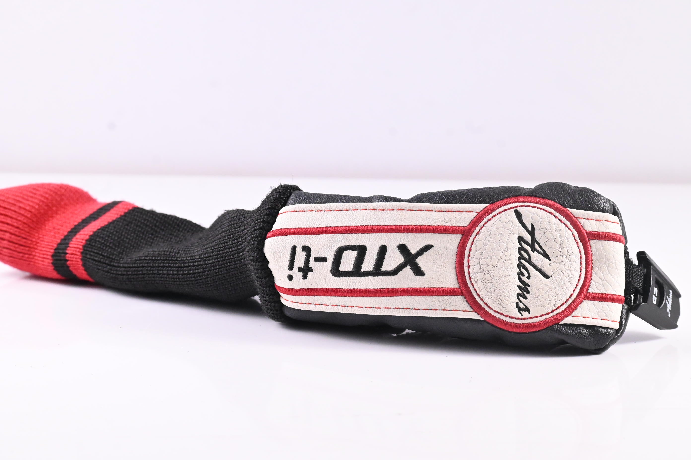 Adams XTD #5 Hybrid / 23 Degree / Regular Flex Matrix Altus Red Tie HQ3 Shaft