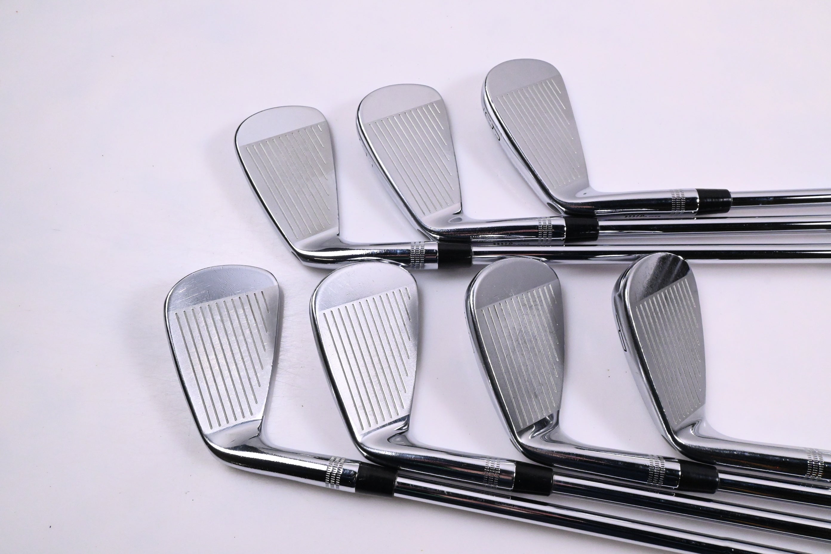 Wilson Staff Model Blade 2024 Irons / 4-PW / Stiff Flex Dynamic Gold 115 S300