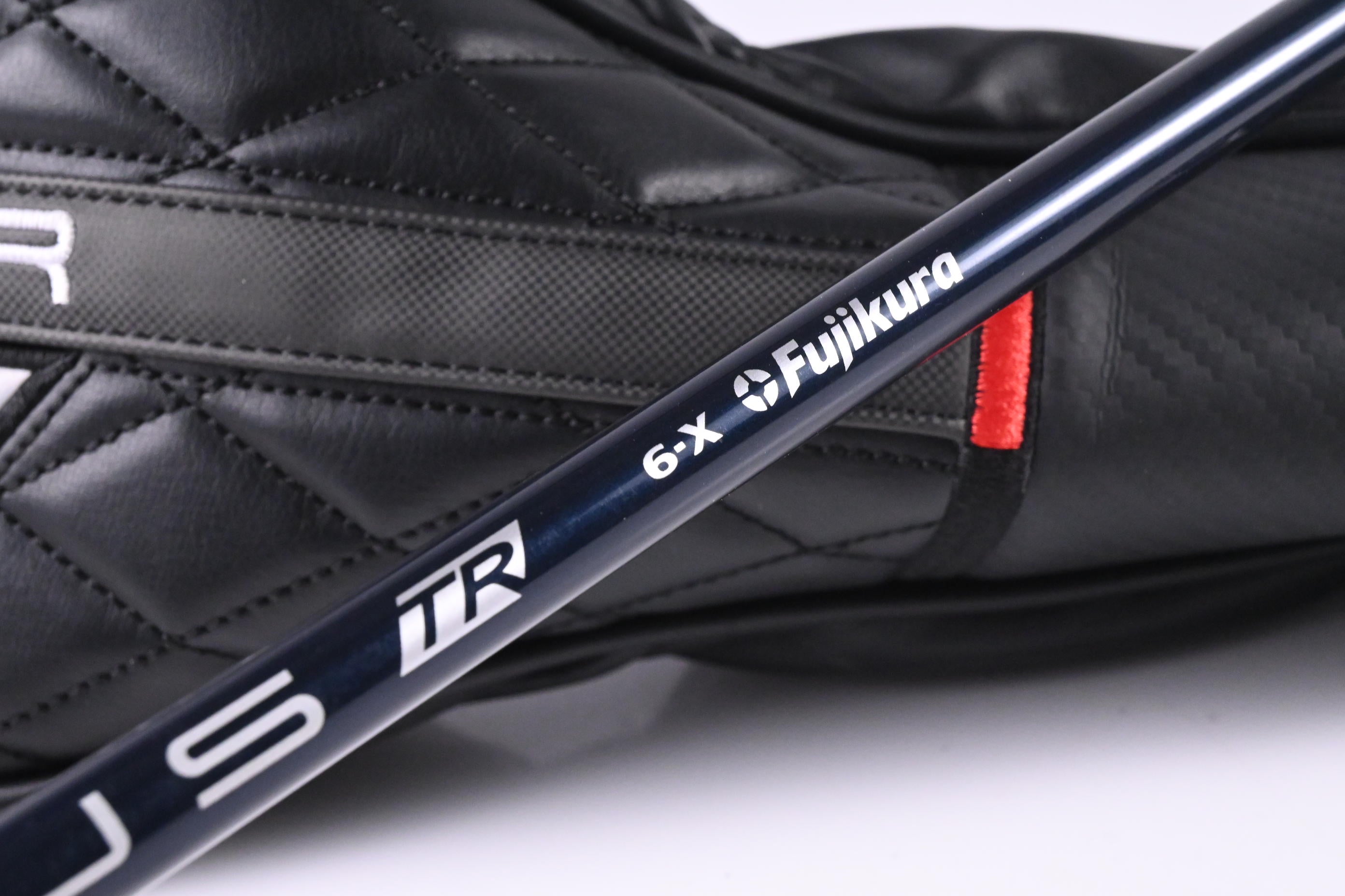 Wilson DYNAPWR 2025 Carbon Driver / 9 Degree / X-Flex Fujikura Ventus Blue 6