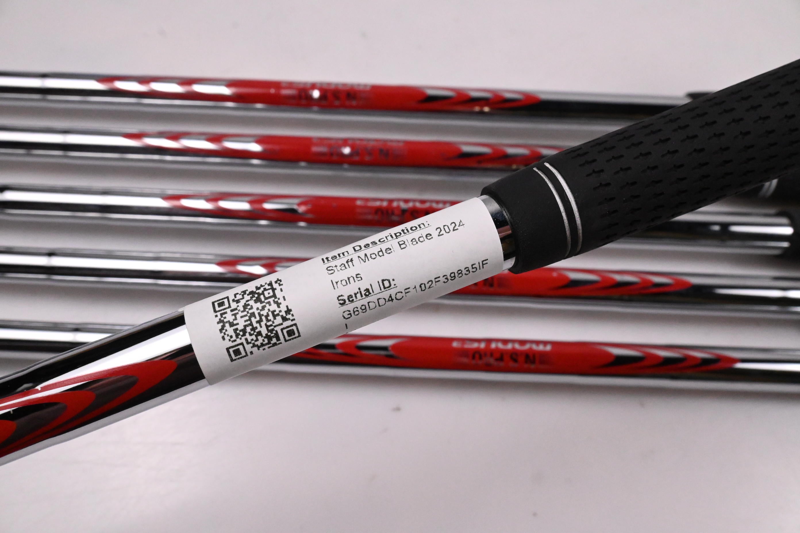 Wilson Staff Model CB/Blade 2024 Irons / 4-9i / X-Flex N.S.Pro Modus³ Tour 120