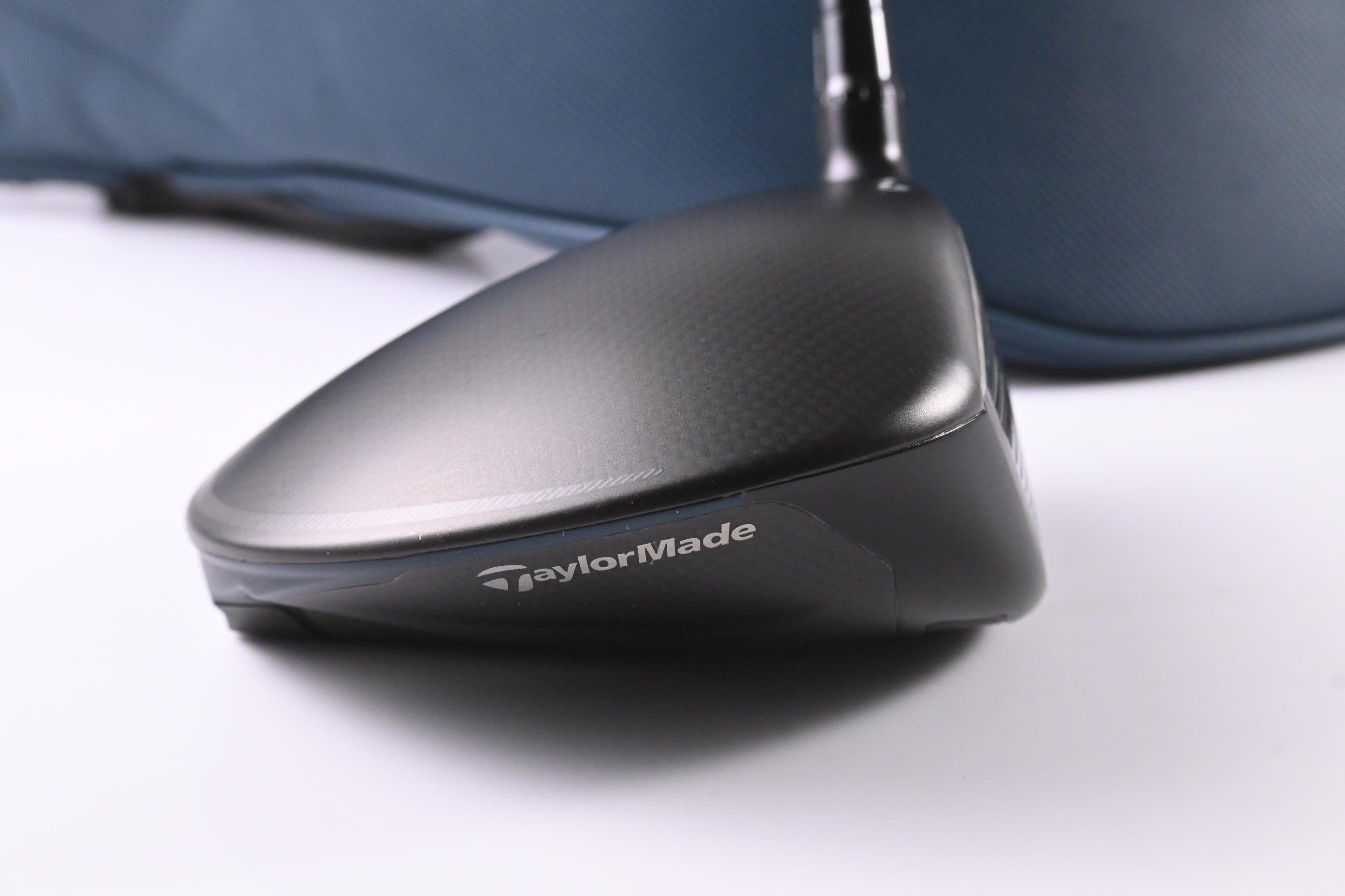 Taylormade Qi4D Max Driver / 10.5 Degree / Stiff Flex Mitsubishi Reax 50 Shaft