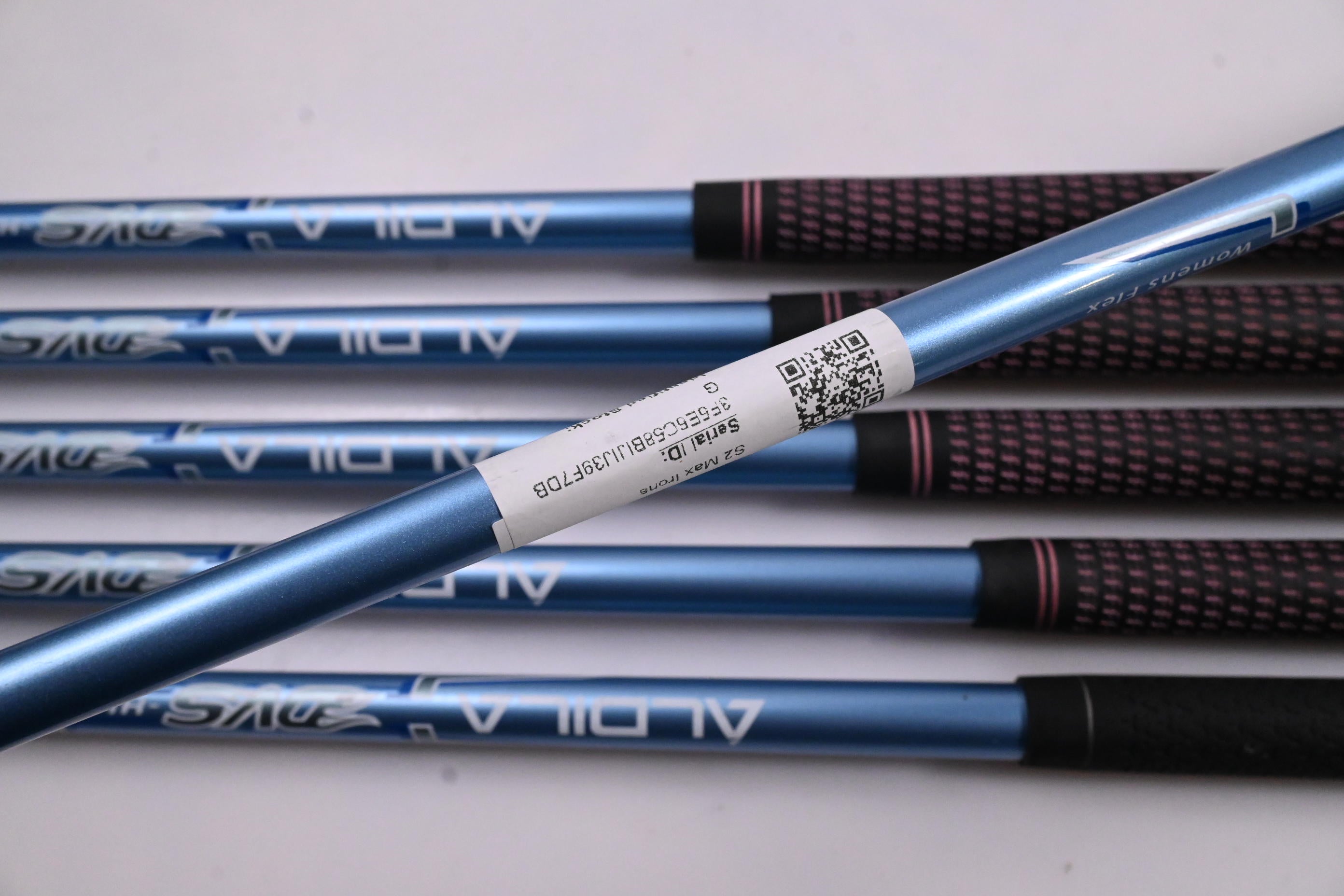 Ladies Cobra S2 Max Irons / 5H+7-PW+SW / Ladies Flex Aldila DVS 50 Shafts
