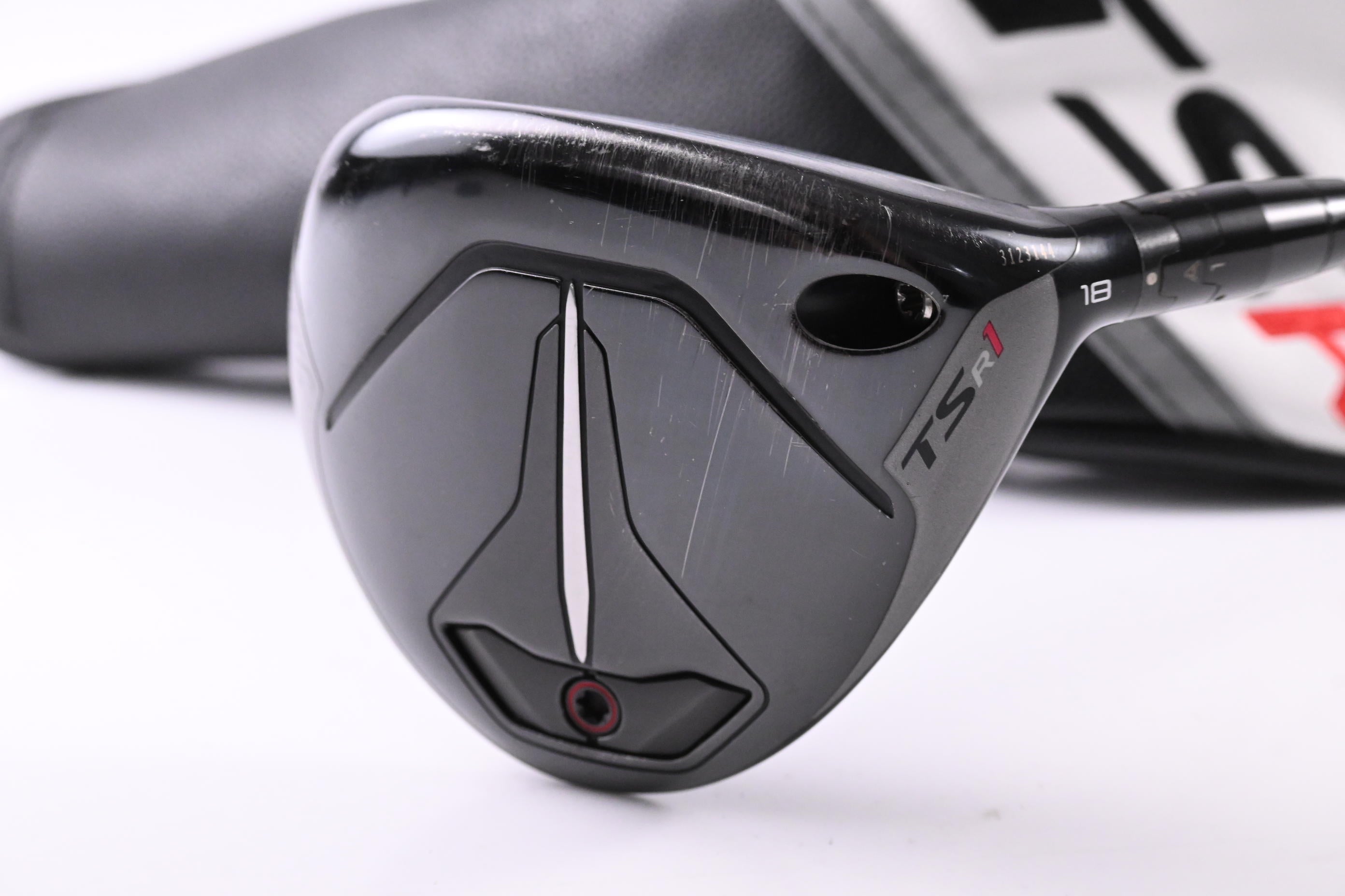 Titleist TSR1 #5 Wood / 18 Degree / Regular Flex Aldila Ascent 40 Shaft