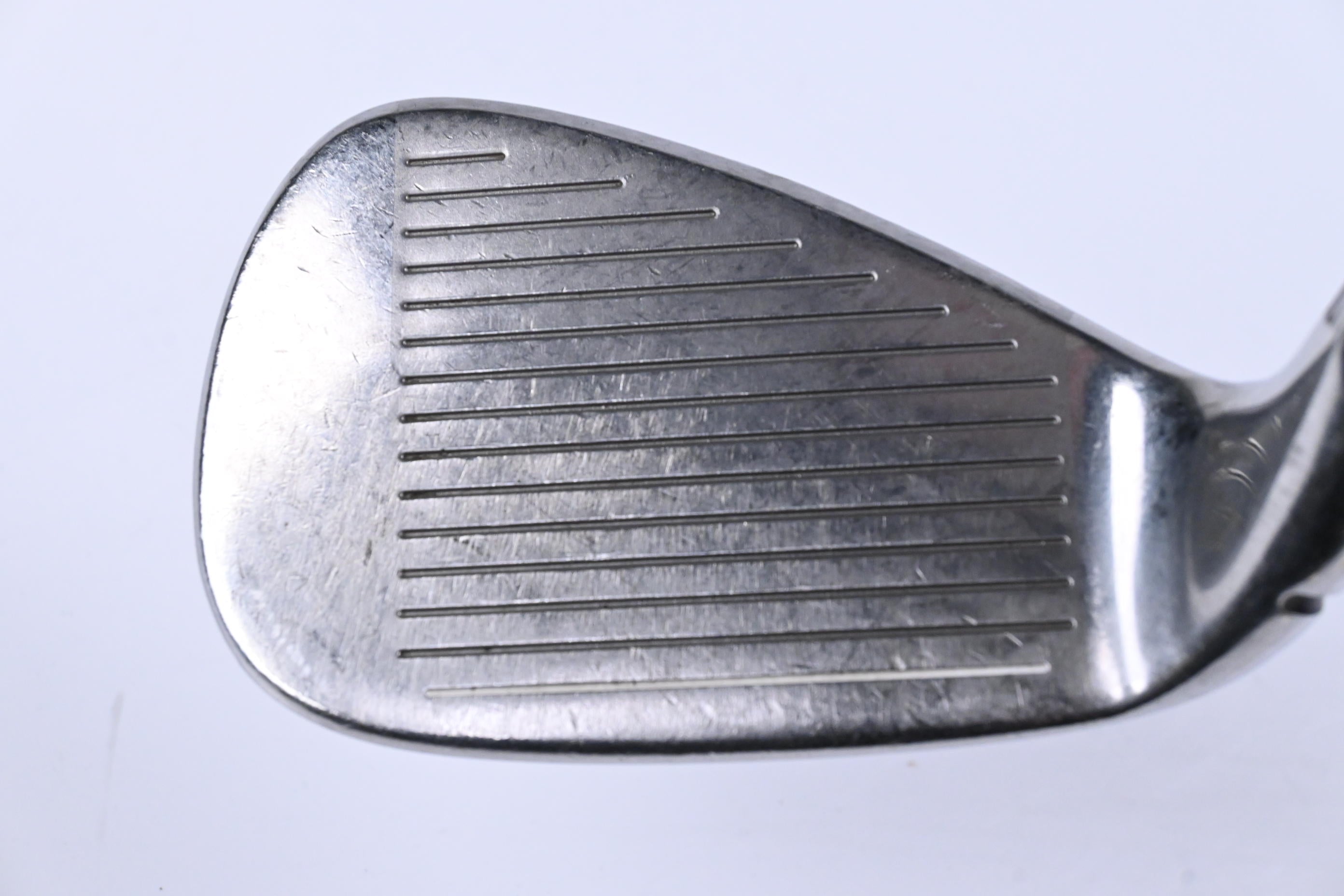 Taylormade M6 Pitching Wedge / 43.5 Degree / Senior Flex Fujikura Atmos Orange 5