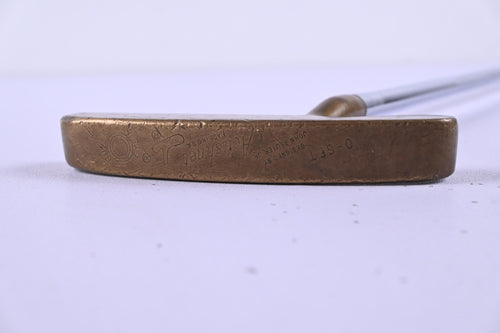 Acushnet Bullseye Putter / 35 Inch