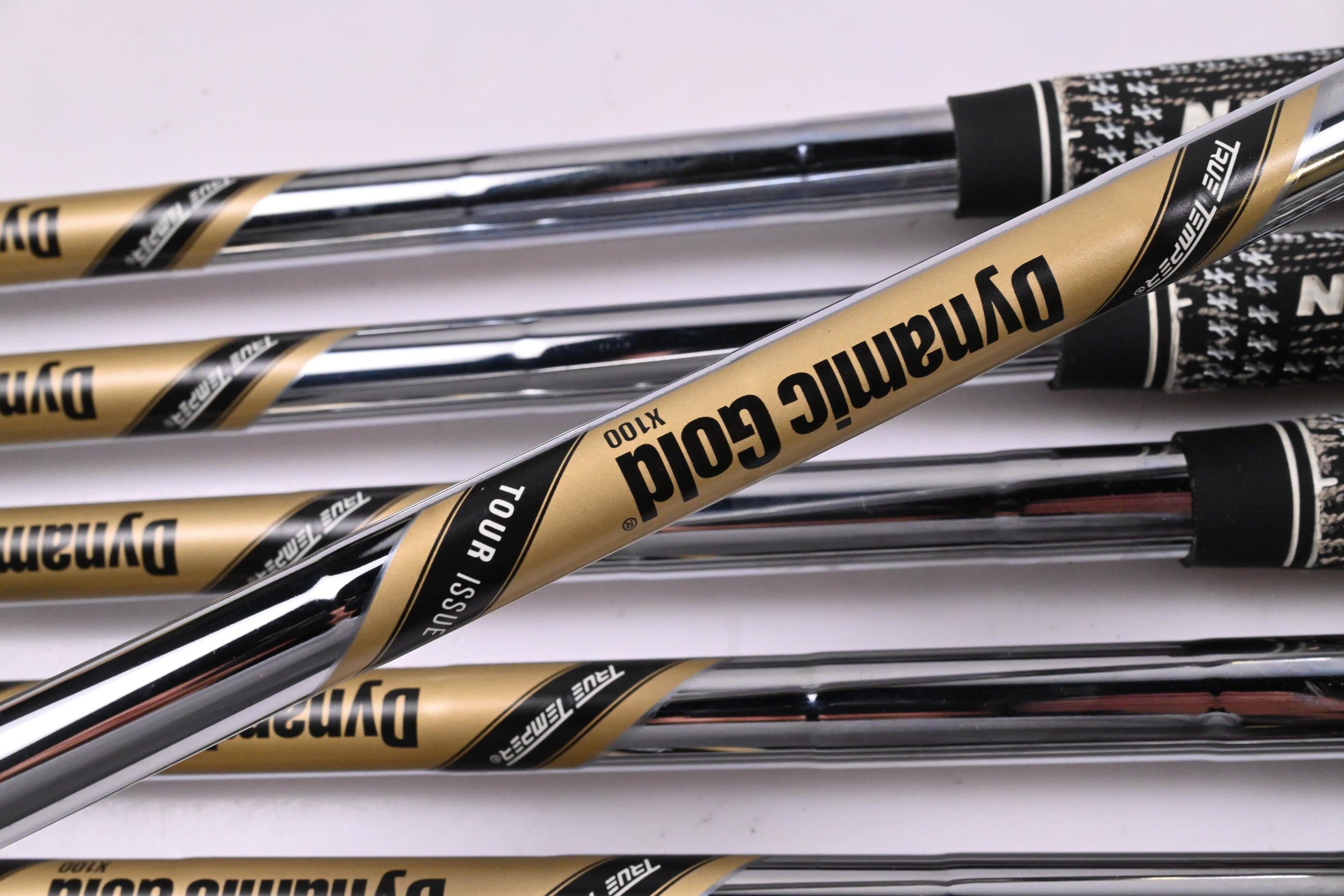 Srixon ZXI5/ZXI7 Irons / 4-9i / X-Flex Dynamic Gold X100 Shafts
