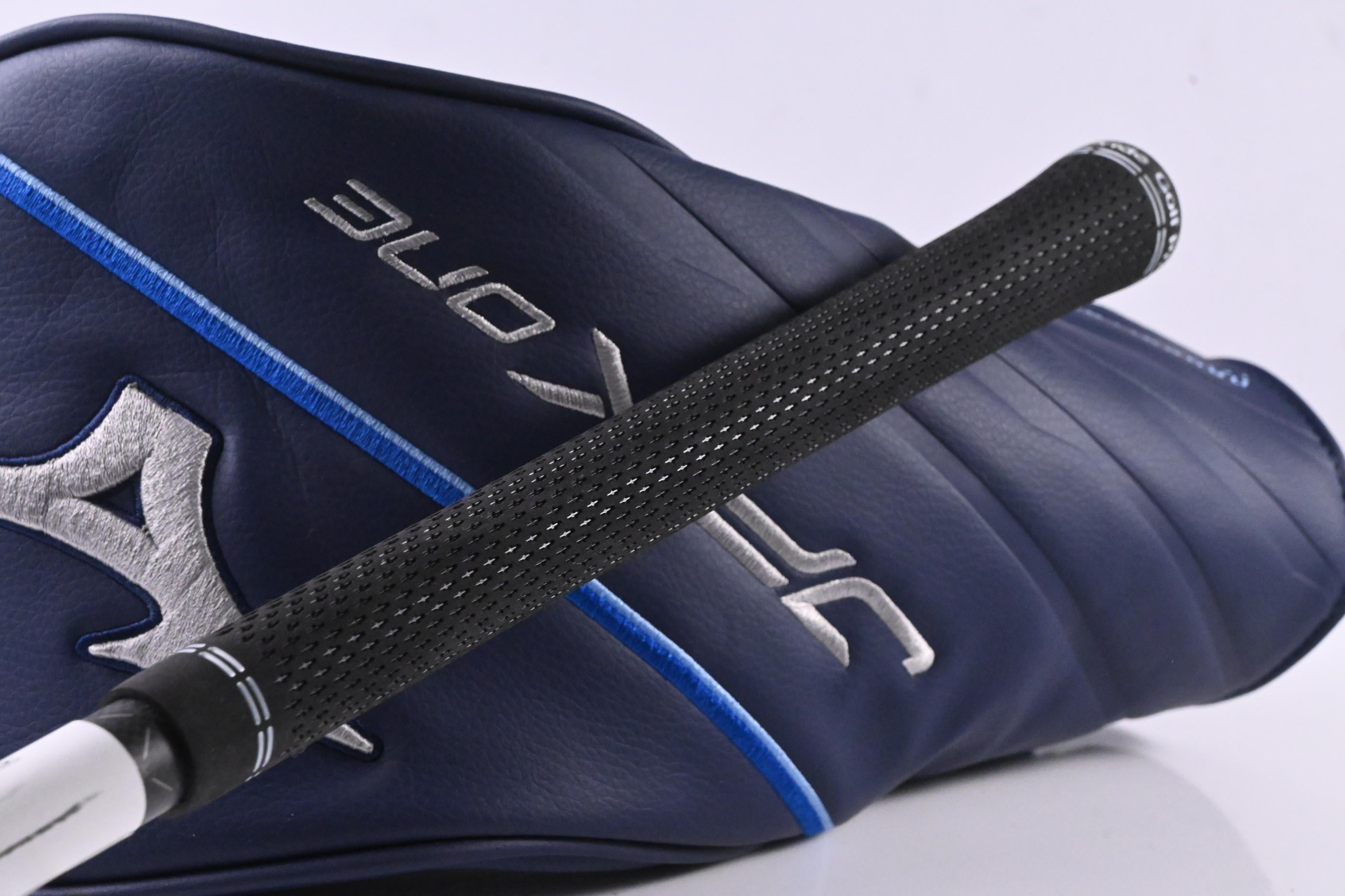 Mizuno JPX One Driver / 9 Degree / Regular Flex Tensei 1K Blue 55 Shaft