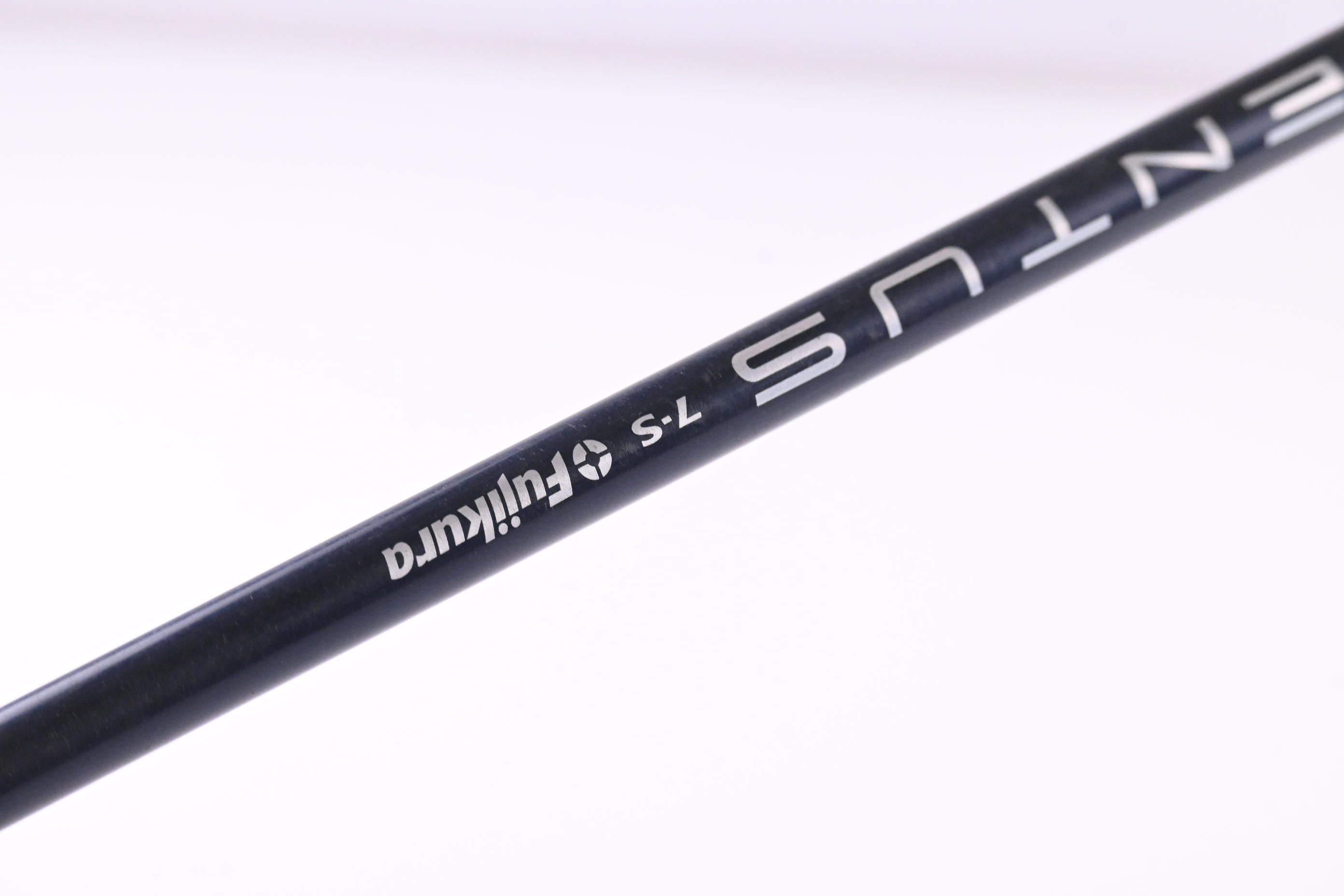 Taylormade SIM2 Max #4 Hybrid / 22 Degree / Stiff Flex Ventus Blue 7 Shaft