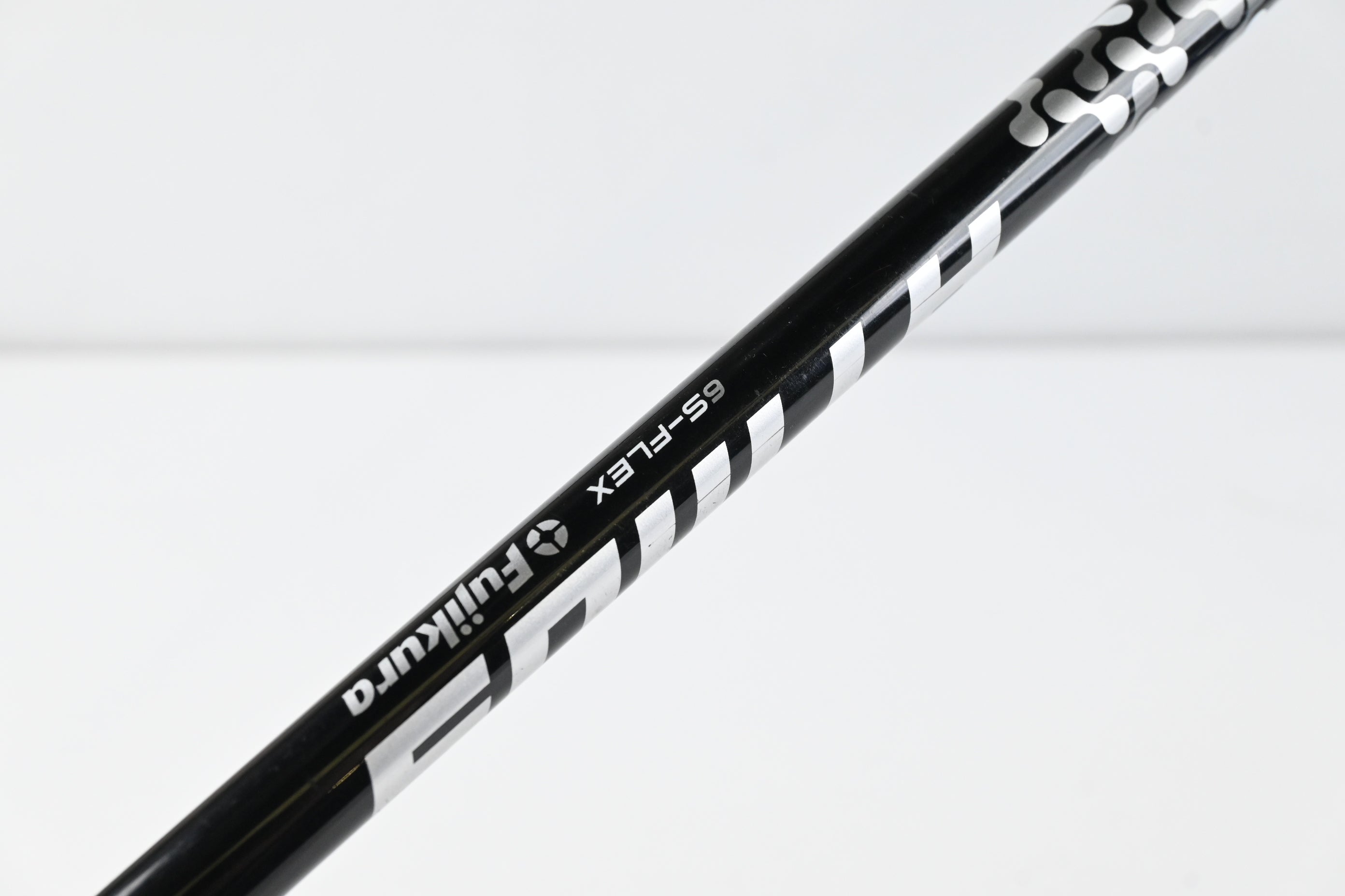 Taylormade M5 Tour Driver / 9 Degree / Stiff Flex Fujikura Atmos Silver 6 Shaft