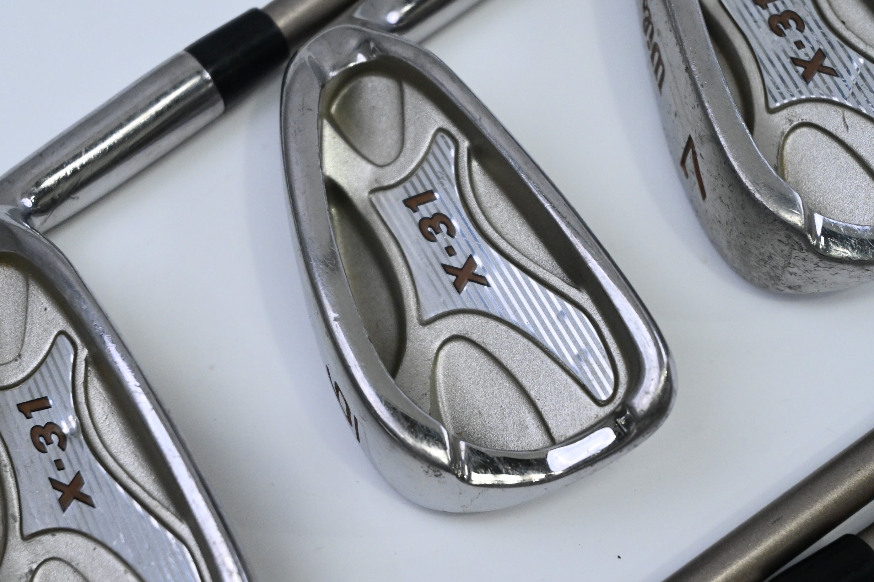 Wilson X-31 Irons / 5-PW+SW / Ladies Flex UST Counter Torque Shafts