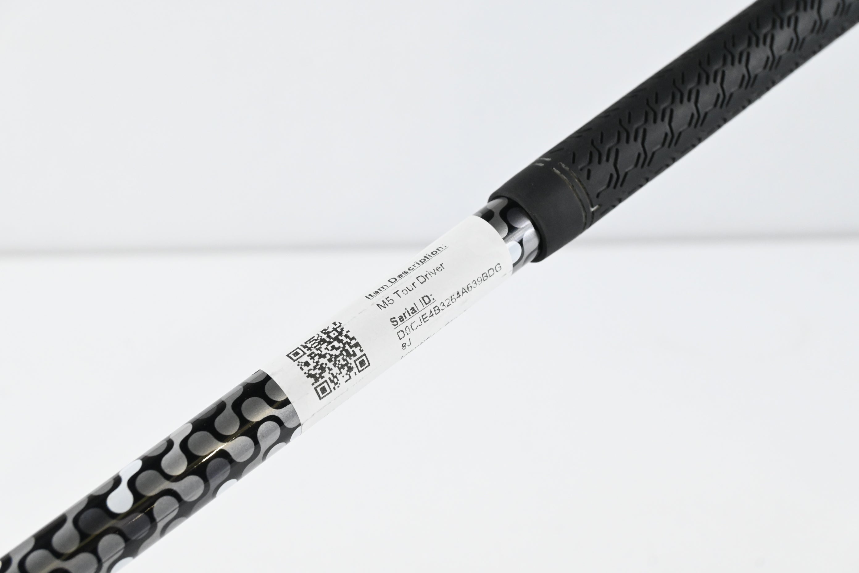 Taylormade M5 Tour Driver / 9 Degree / Stiff Flex Fujikura Atmos Silver 6 Shaft