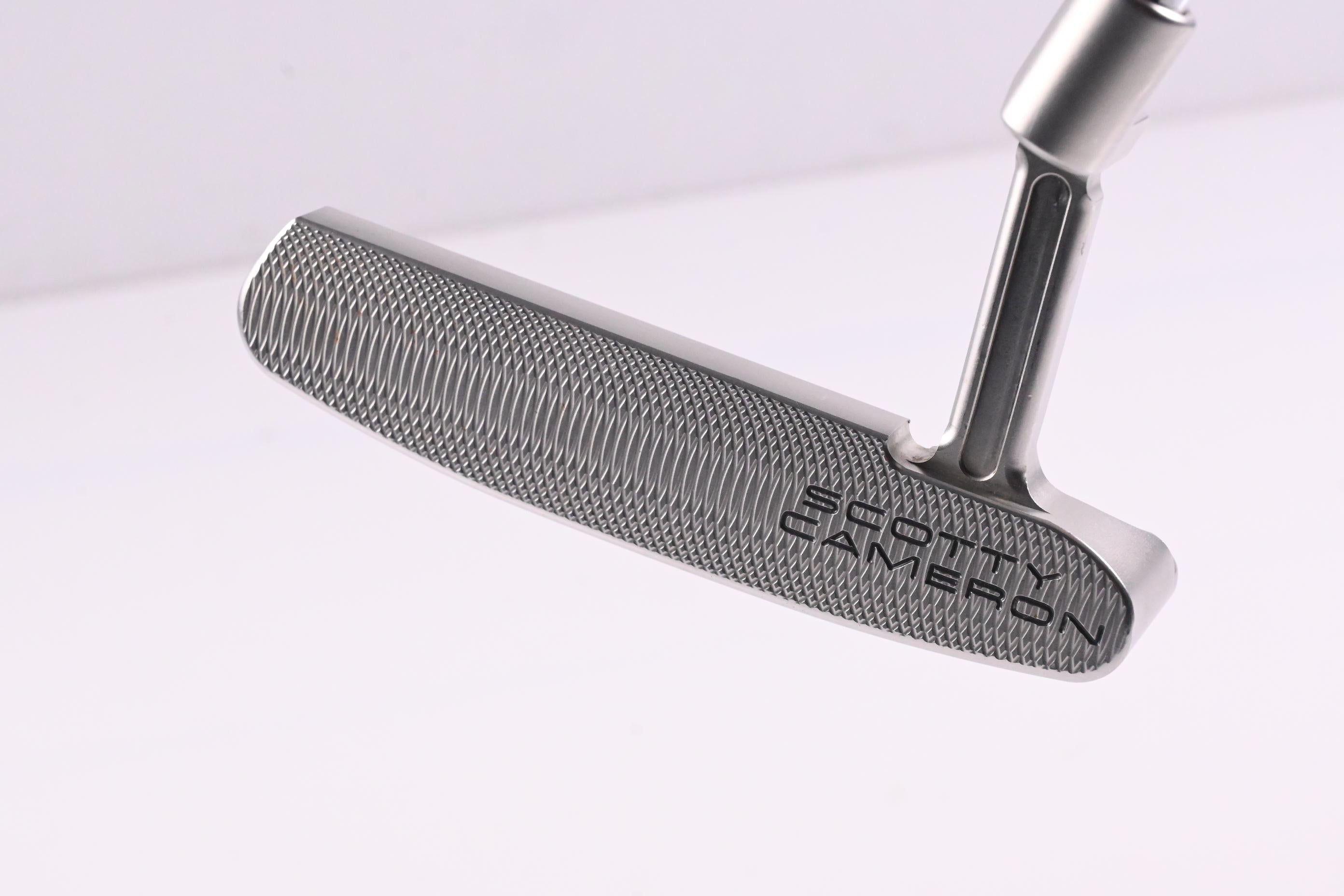 Scotty Cameron Super Select Newport Putter / 33 Inch