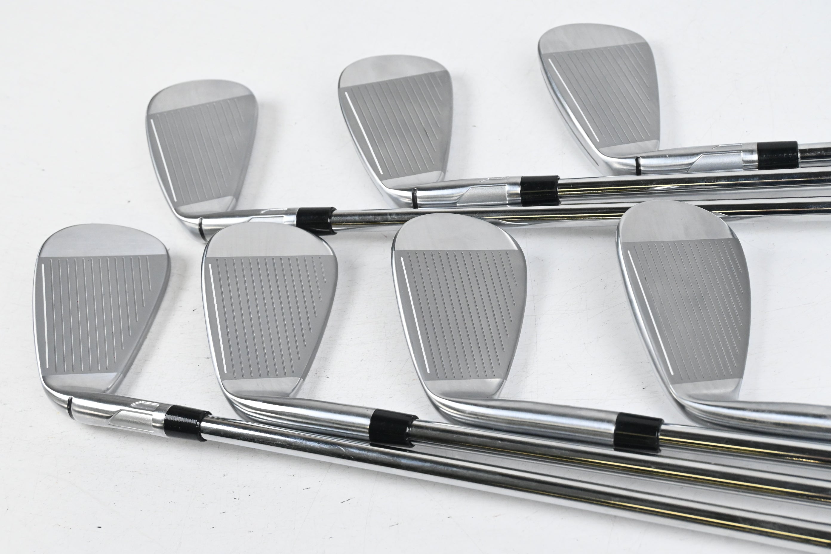 Taylormade Qi Max Irons / 5-PW+GW / Regular Flex KBS MAX MT 85 Steel Shafts