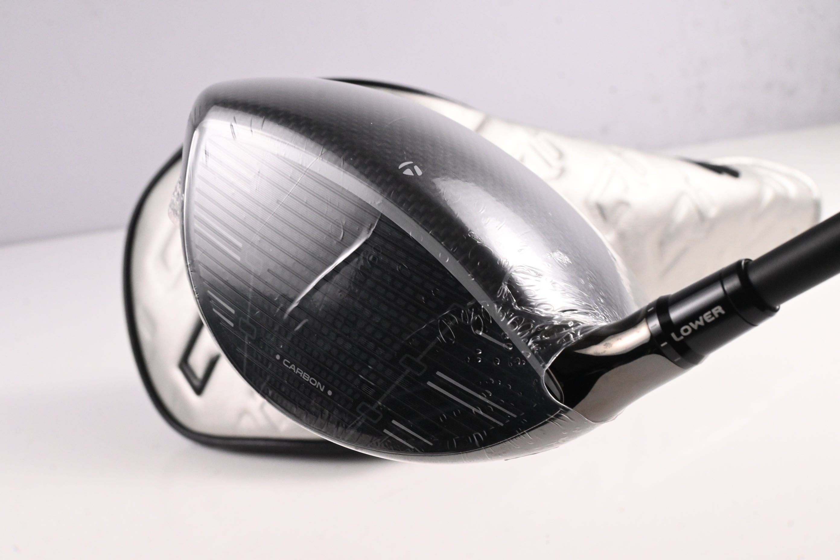 Taylormade Qi35 Driver / 10.5 Degree / Regular Flex Ventus Blue 5 Shaft