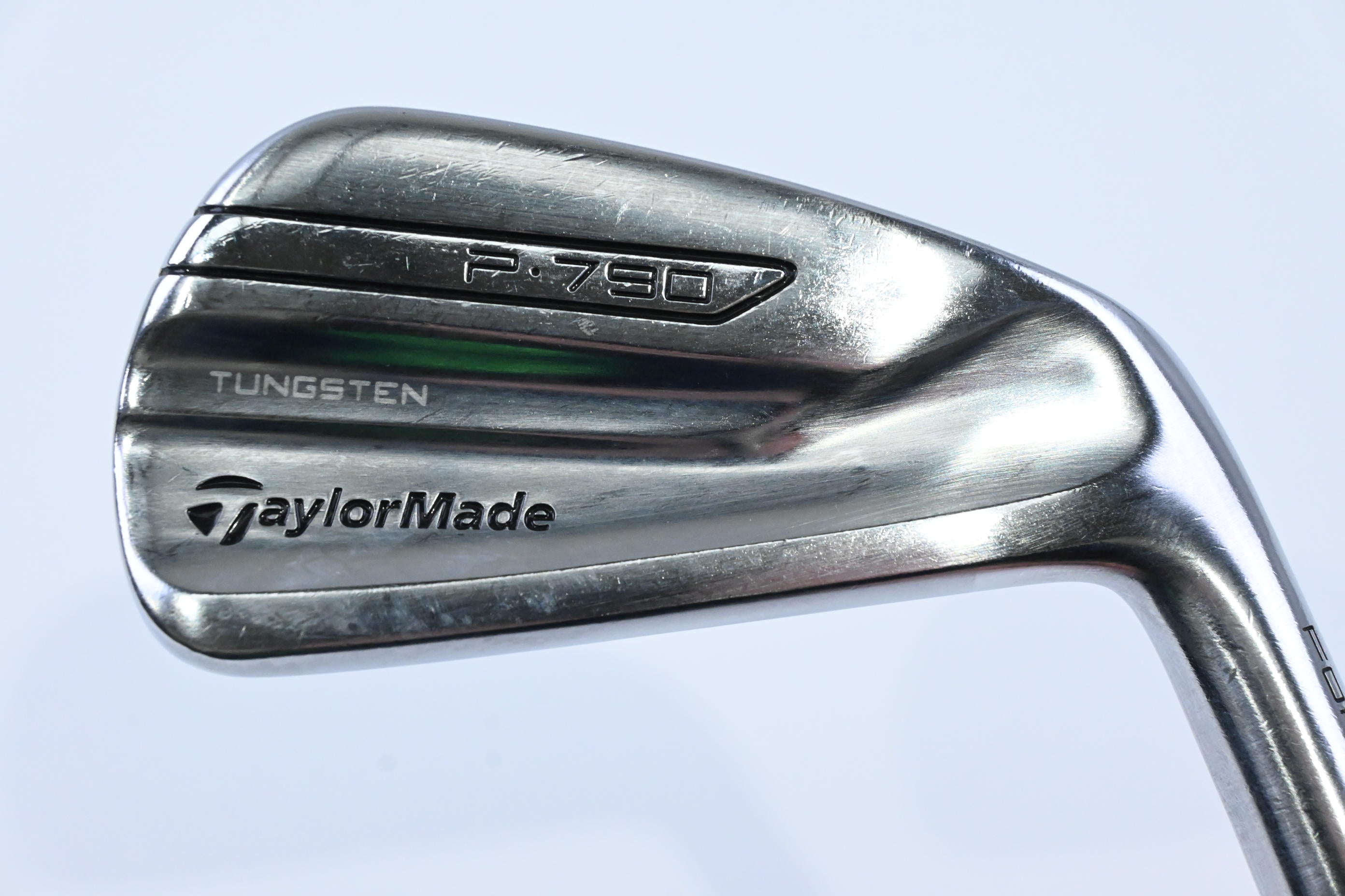 Taylormade P790 UDI 2017 #2 Iron / 17 Degree / Stiff Flex Tensei AV Black 65