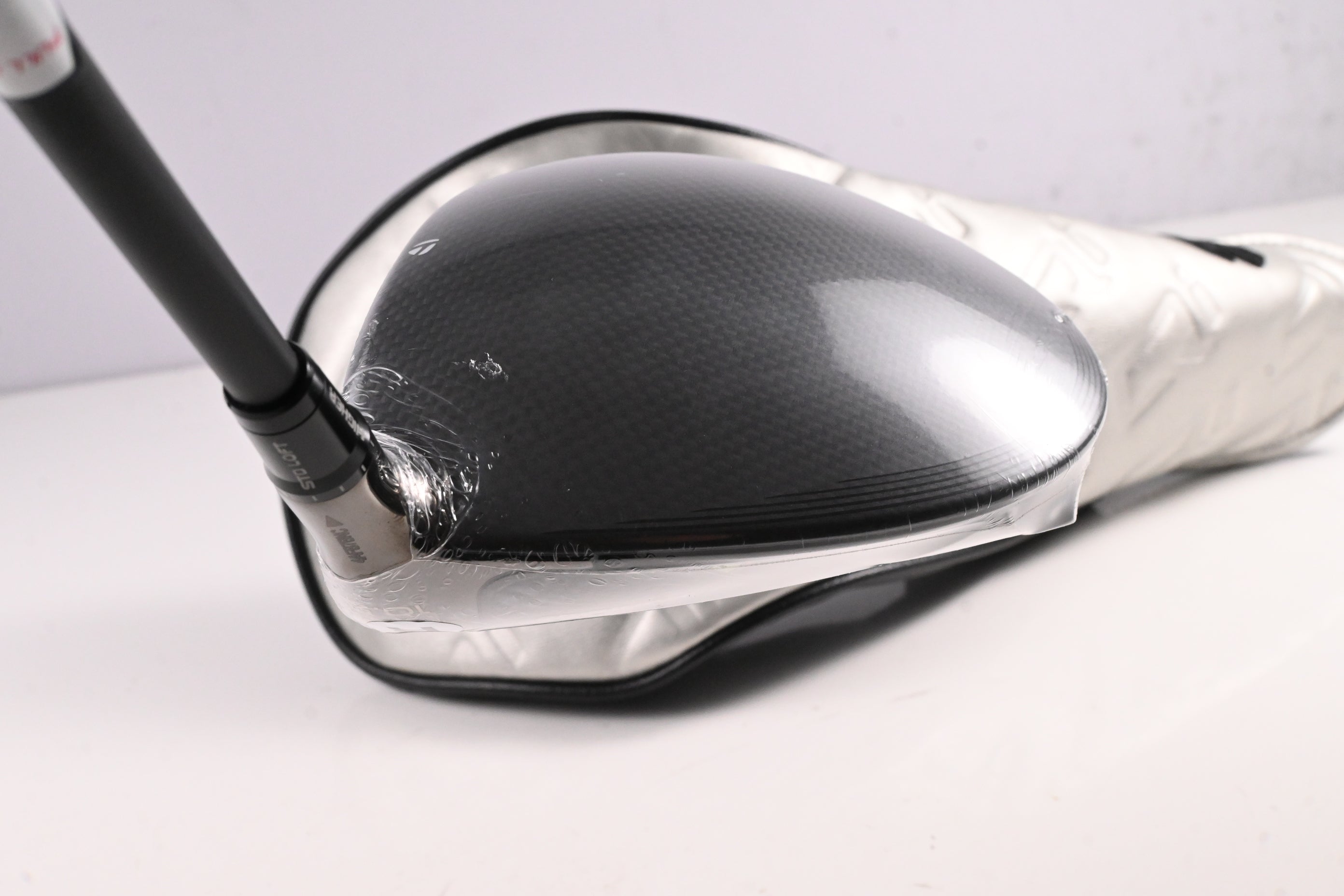 Taylormade Qi35 Driver / 10.5 Degree / Regular Flex Ventus Blue 5 Shaft