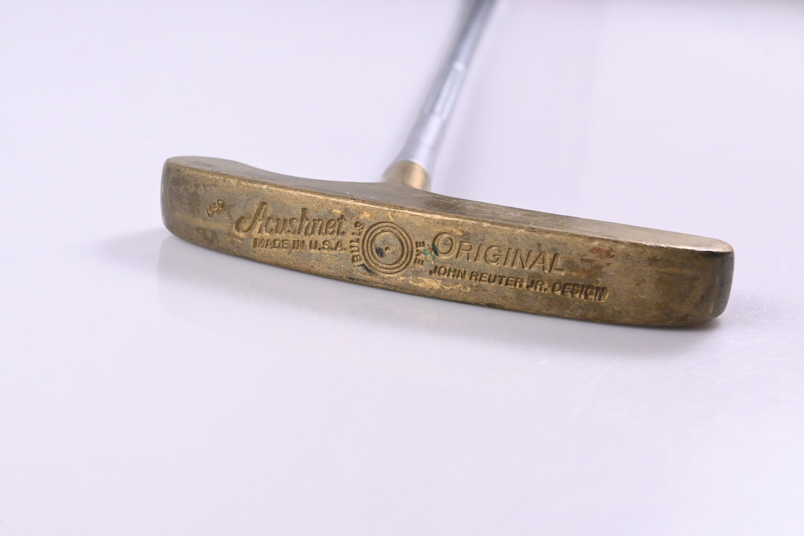 Acushnet Bullseye Putter / 35 Inch