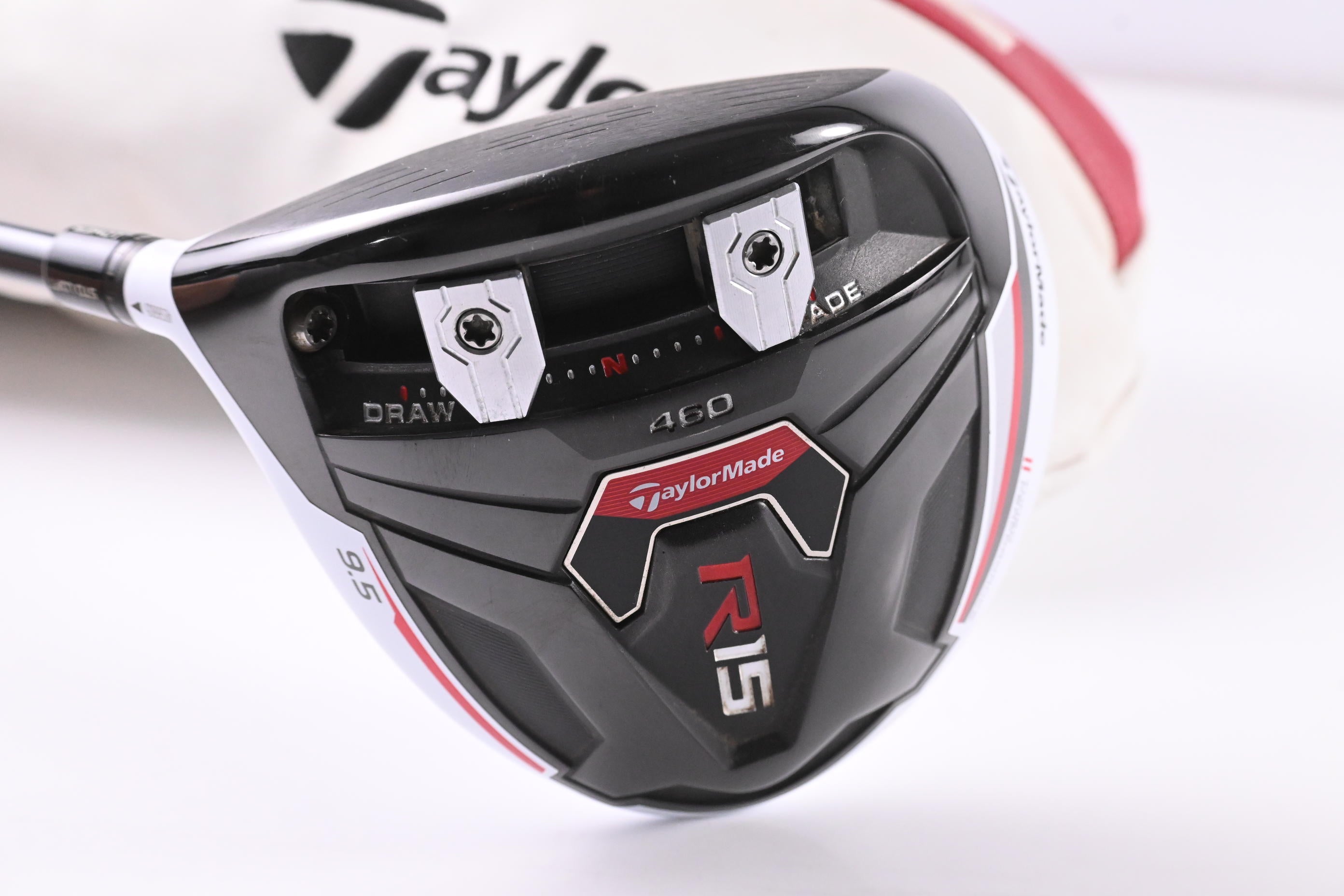 Left Hand Taylormade R15 Driver / 9.5 Degree / Regular Flex Fujikura Speeder 57