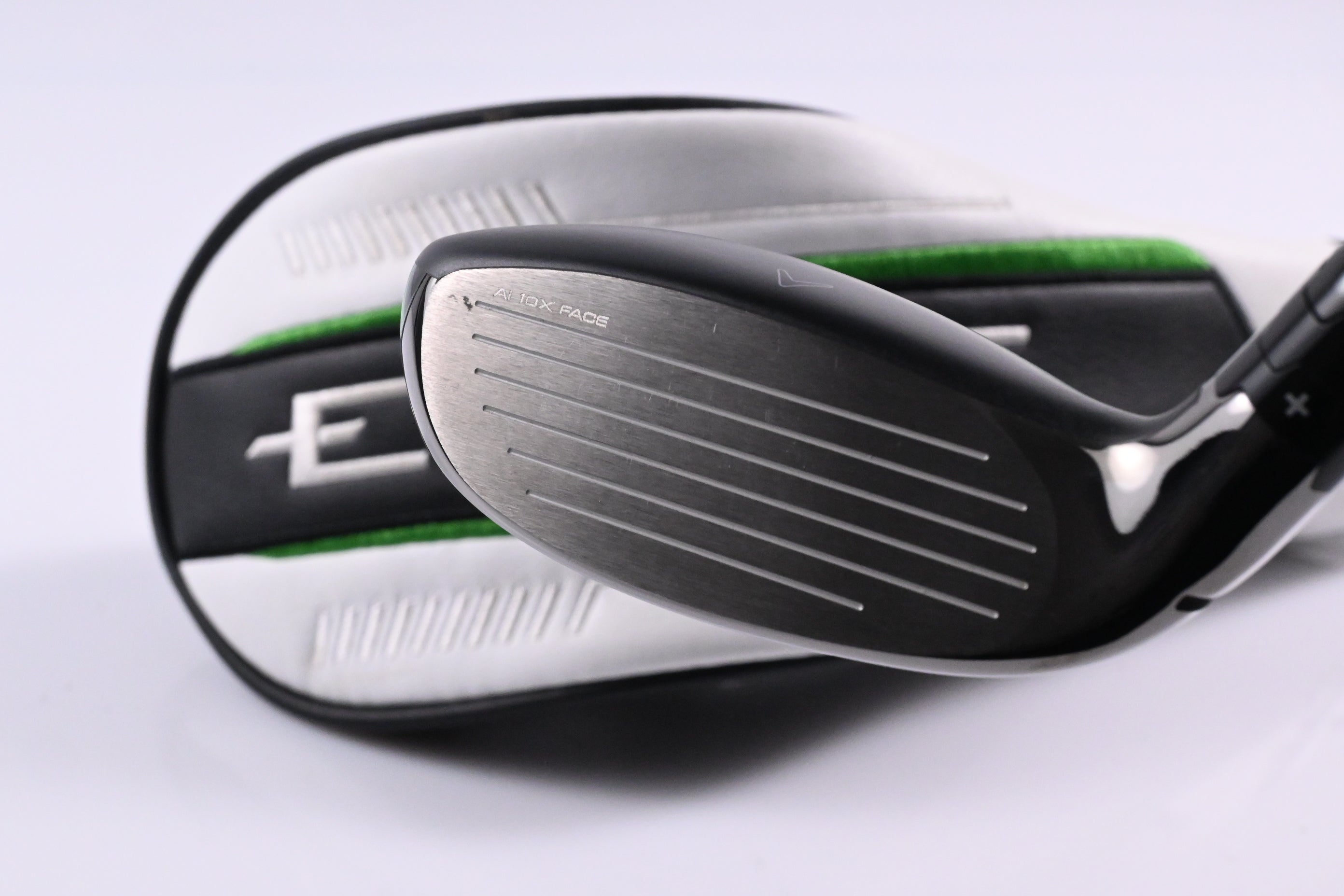 Callaway Elyte #4 Hybrid / 22 Degree / Regular Flex Denali Charcoal 60 Shaft