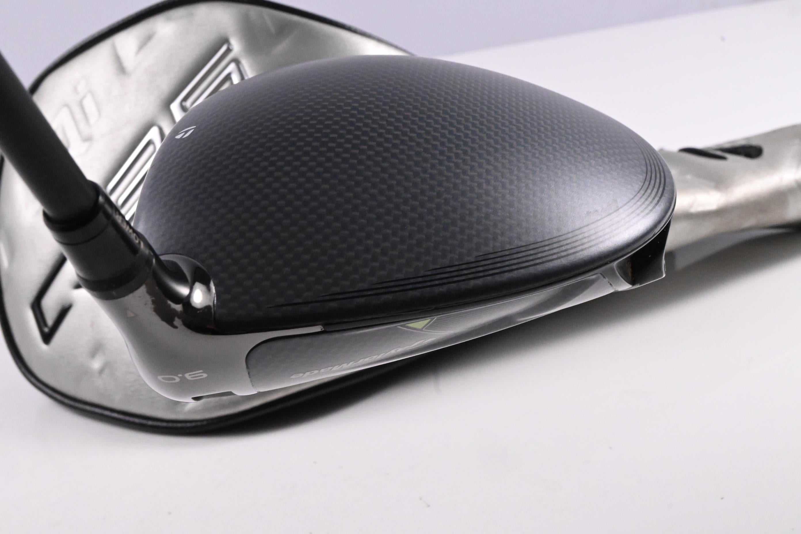 Taylormade Qi35 Driver / 9 Degree / Stiff Flex Kai'li Dark Waves CB Blue 60