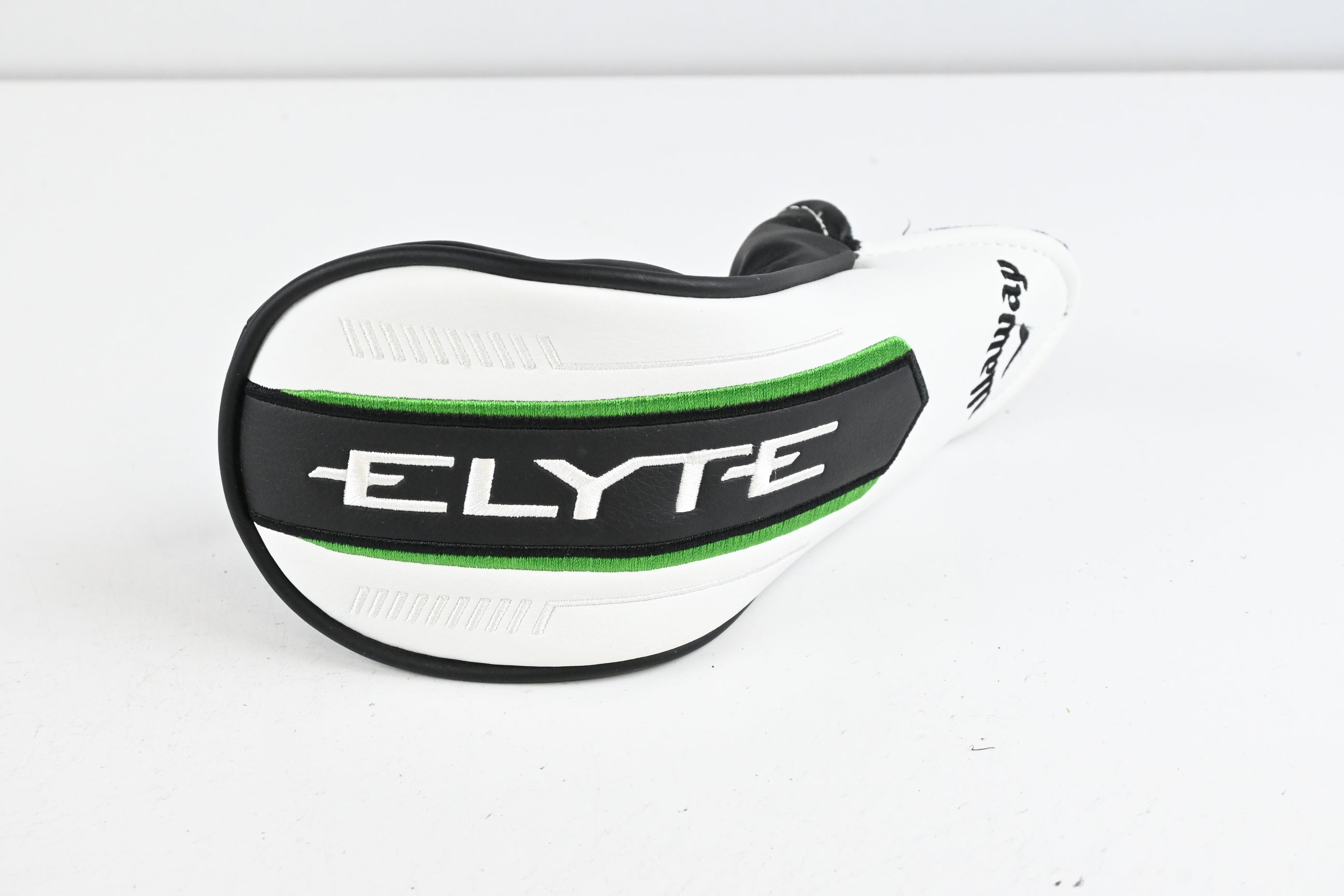 Callaway Elyte X #4 Hybrid / 21 Degree / Regular Flex Denali Charcoal 60 Shaft