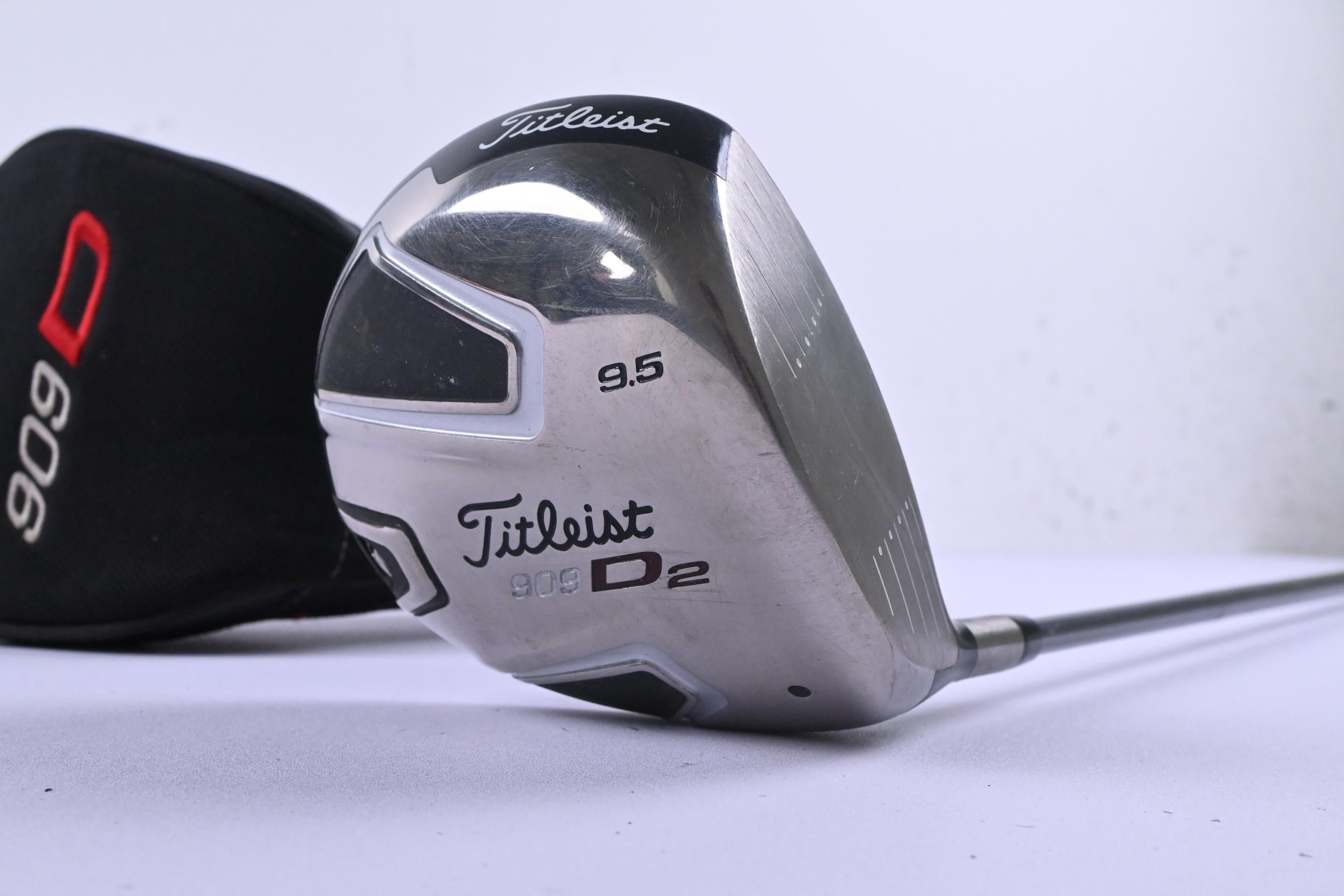 Titleist 909 D2 Driver / 9.5 Degree / Stiff Flex Diamana 65 Shaft