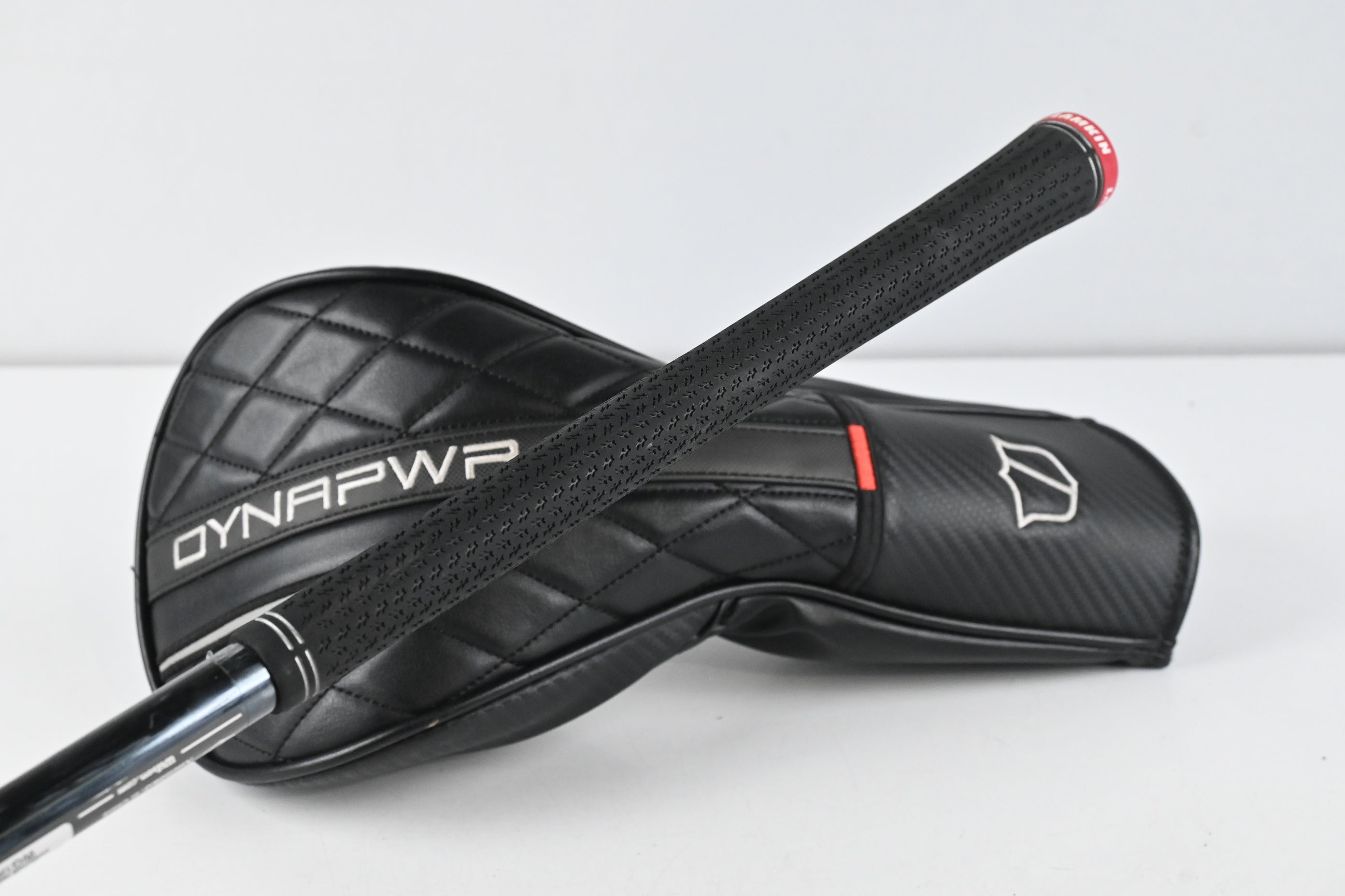 Wilson DYNAPWR 2025 Max Driver / 10.5 Degree / Regular Flex UST LIN-Q M40X 5