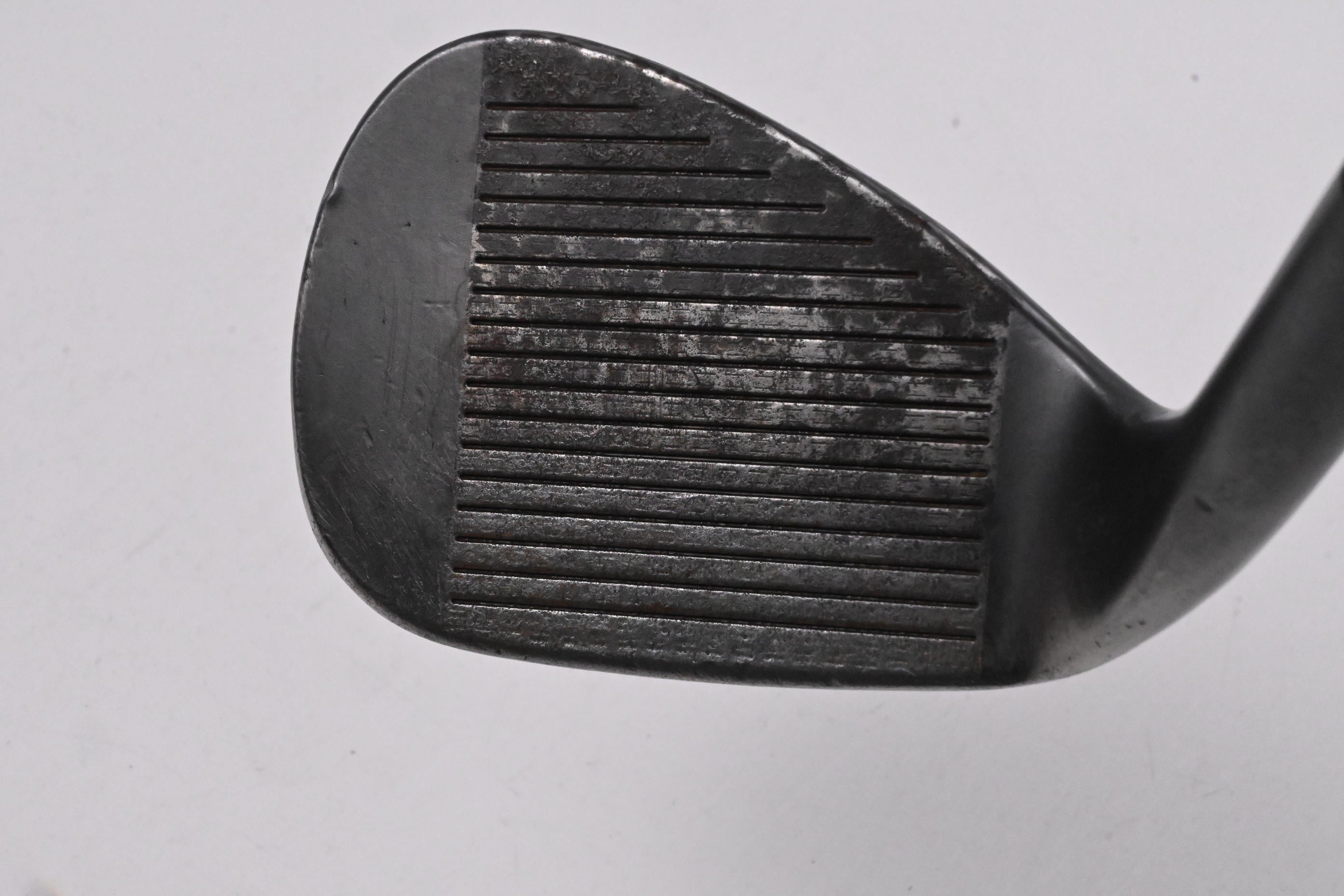 Taylormade Milled Grind 2 Black Gap Wedge / 50 Degree / Stiff Flex Dynamic Gold