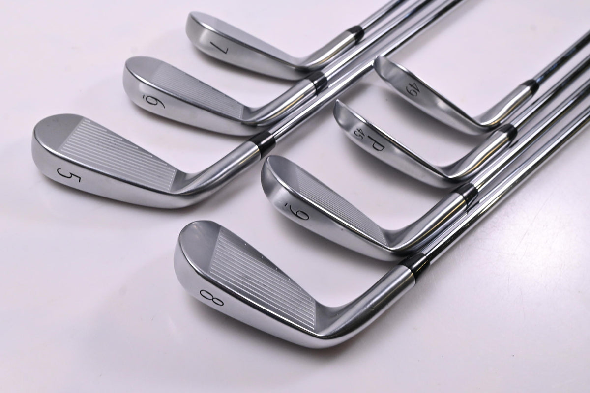 Titleist T150/T100 2025 Irons / 5-PW+49° / Stiff Flex Project X Red 110 Shafts